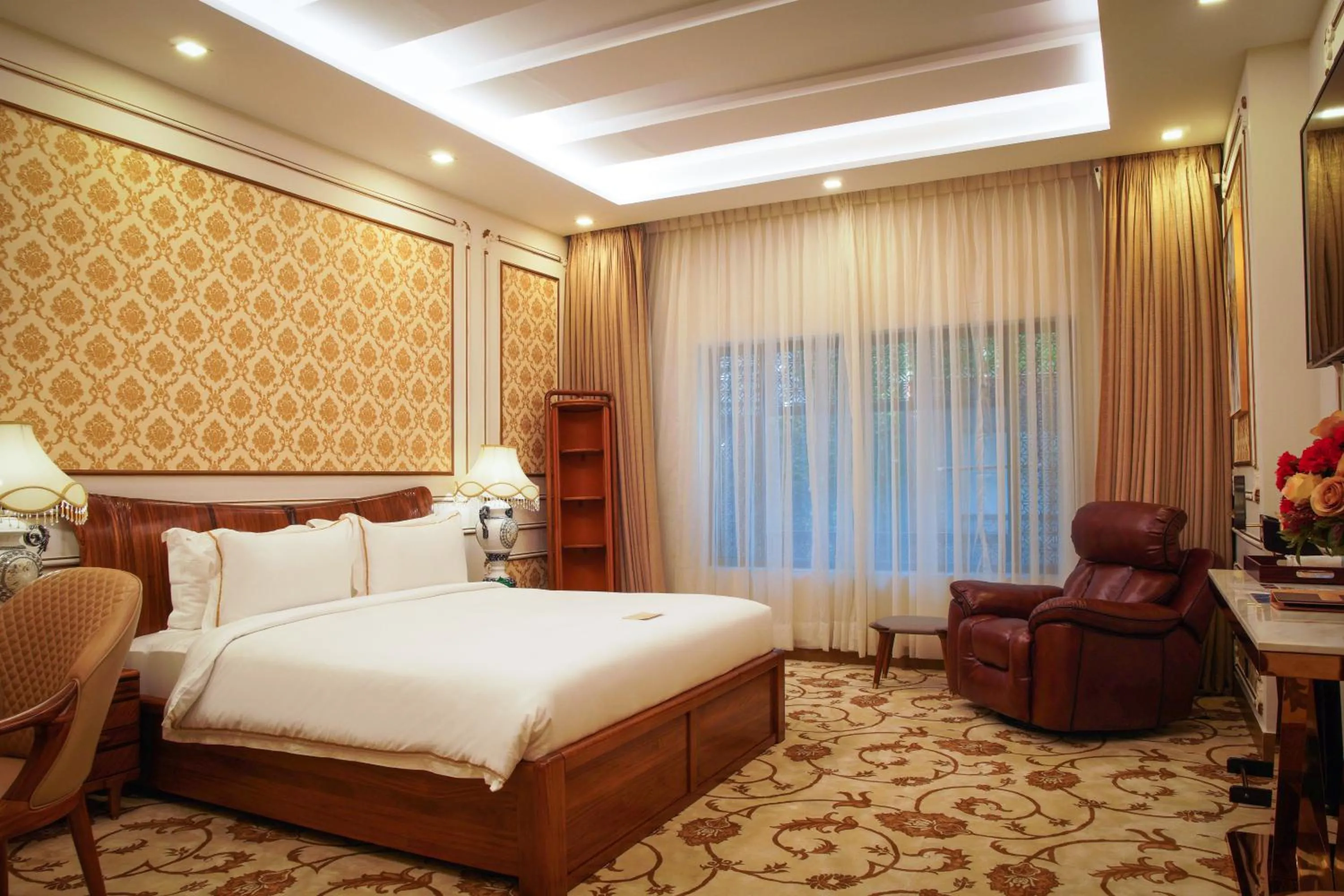 Photo of the whole room, Bed in Royal Swiss Lahore