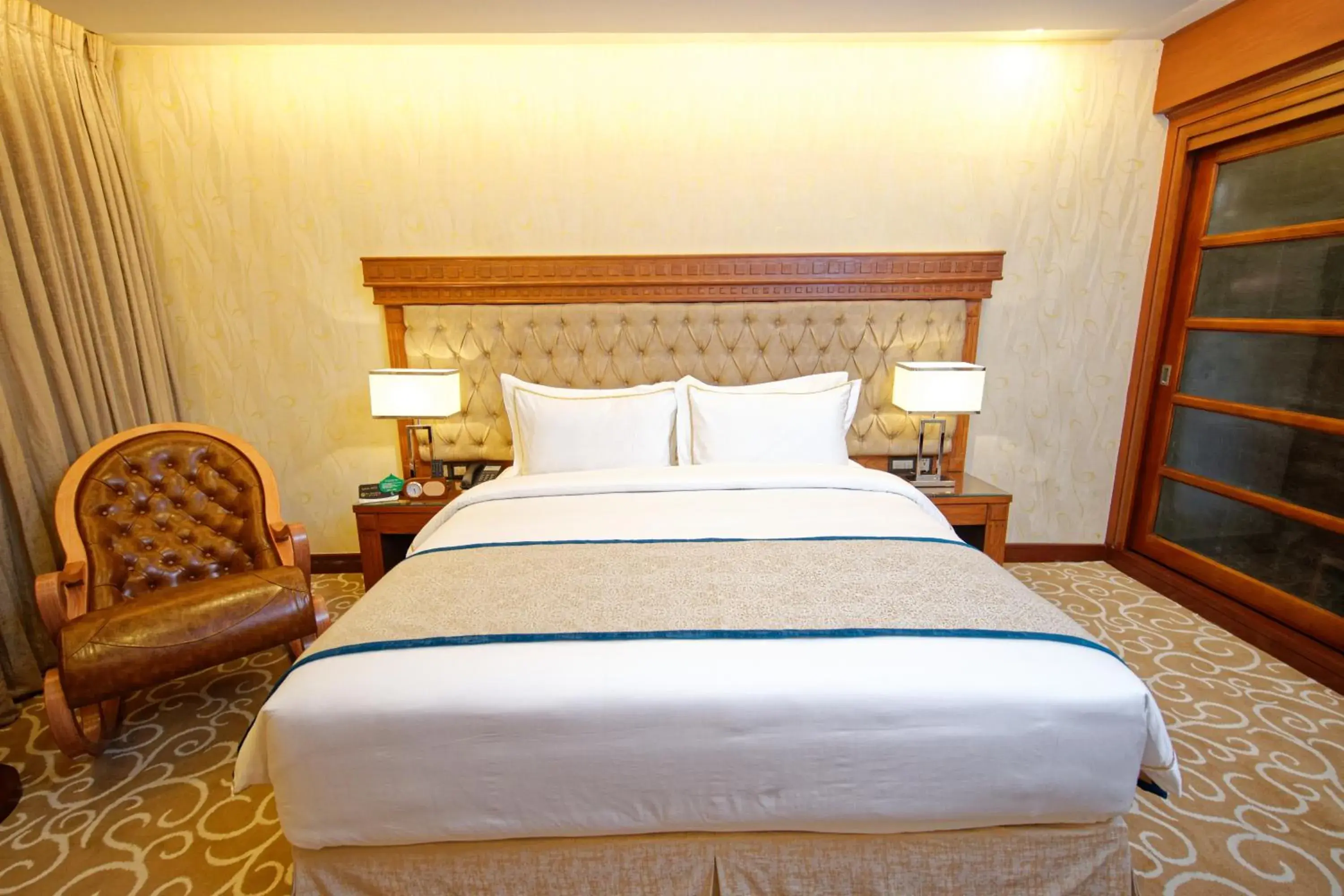 Comfort King Room in Royal Swiss Lahore Comfort King Room in Royal Swiss Lahore
