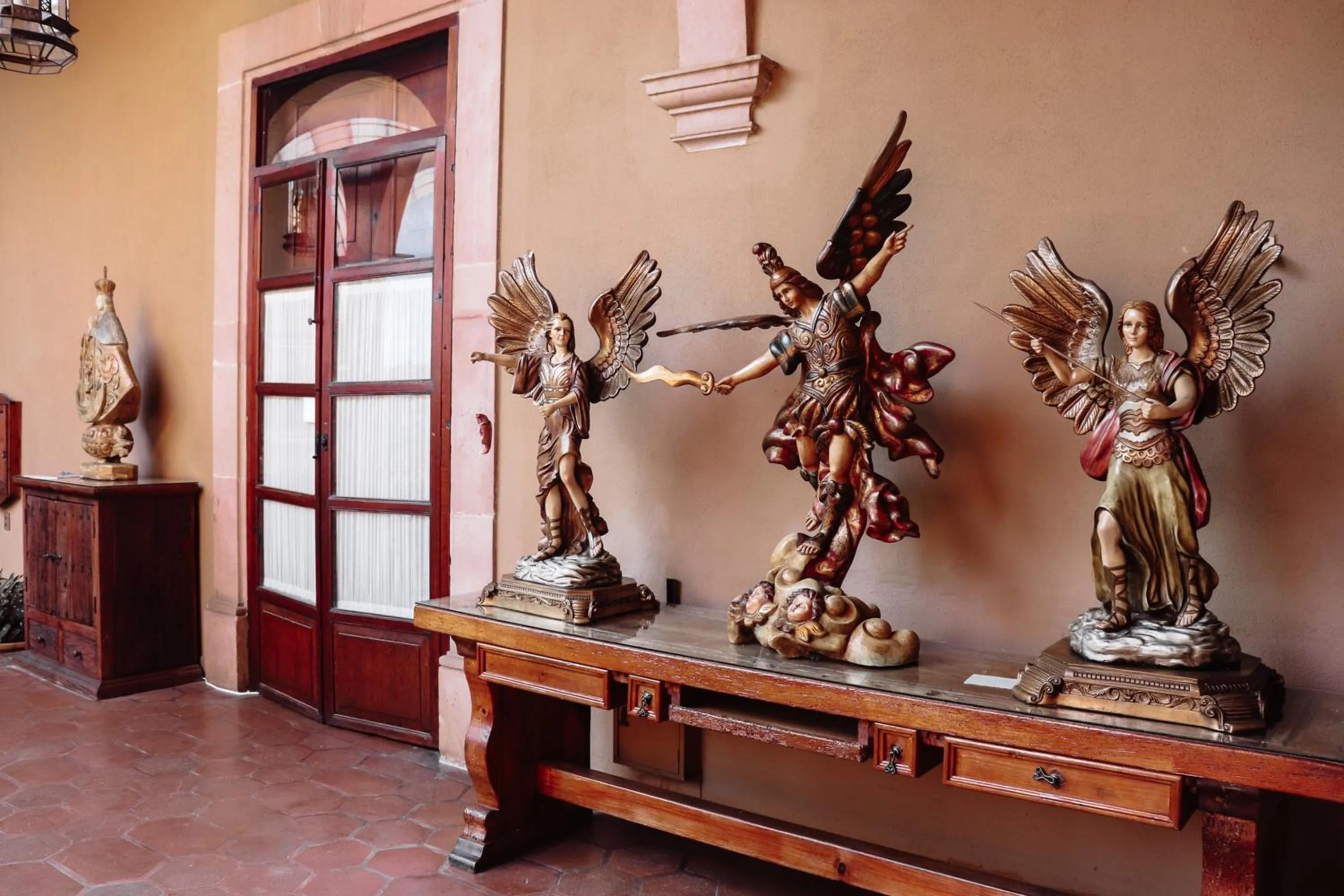 Decorative detail in Mansion de los Sueños