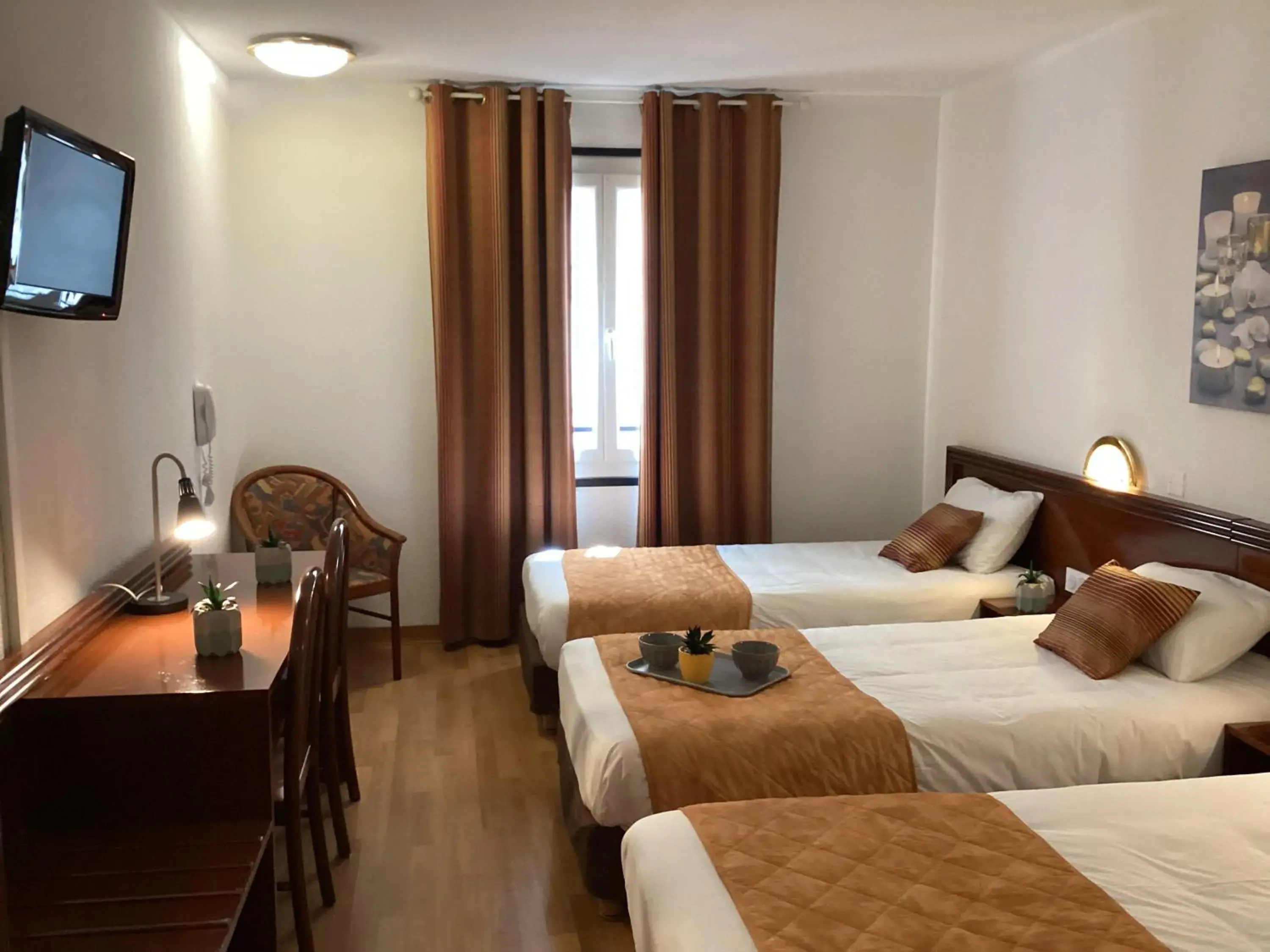 Special Offer - Family Room (3 people) in Hôtel Angelic Special Offer - Family Room (3 people) in Hôtel Angelic