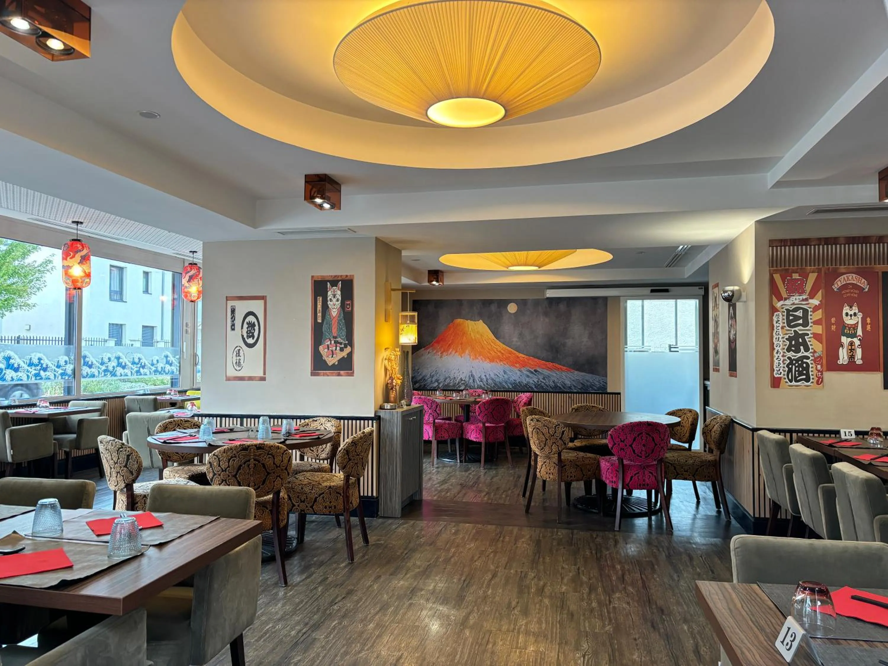 Restaurant/places to eat in Logis Auberge Saint Simond