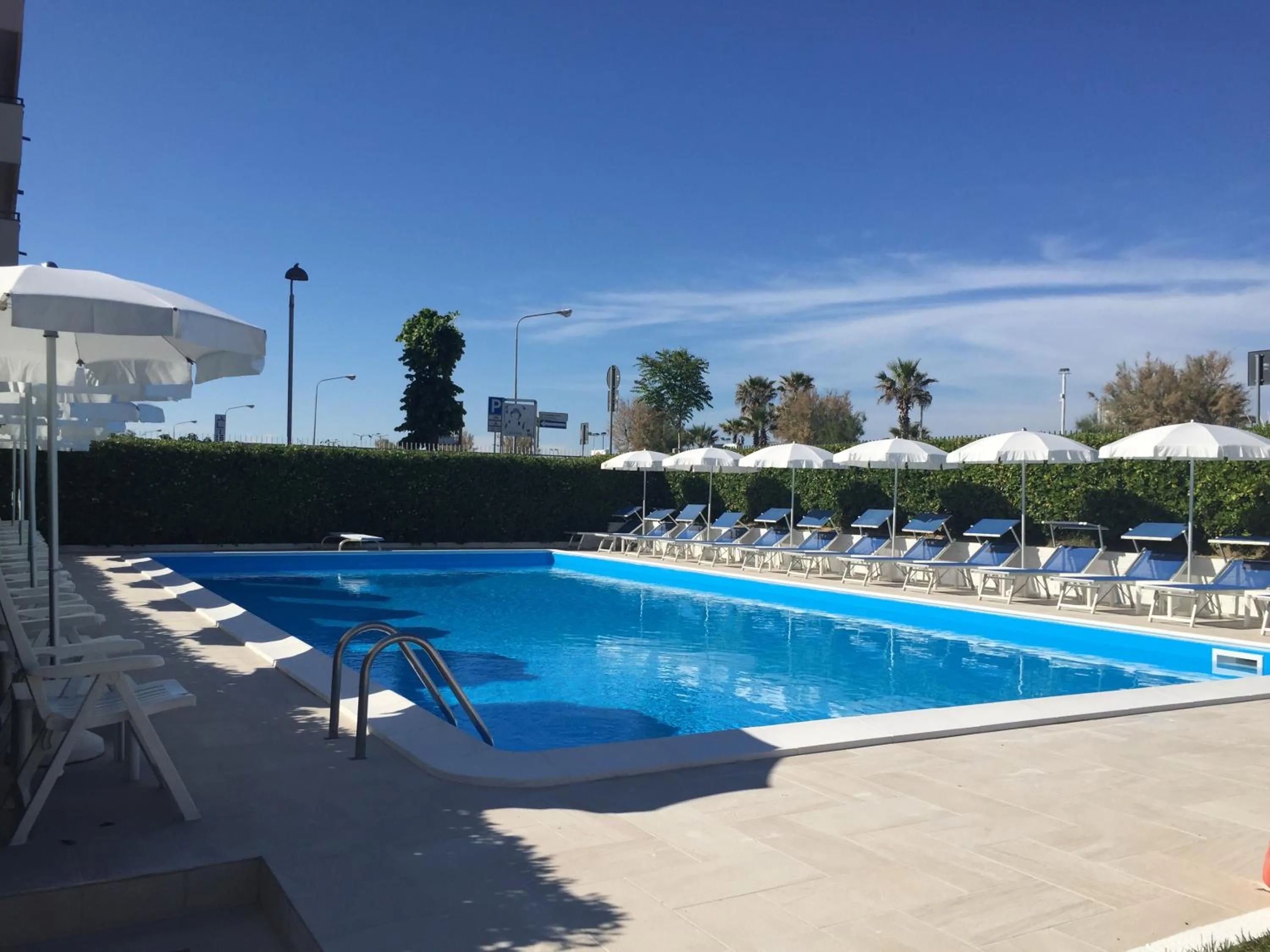Swimming pool in Hotel Villa Augustea