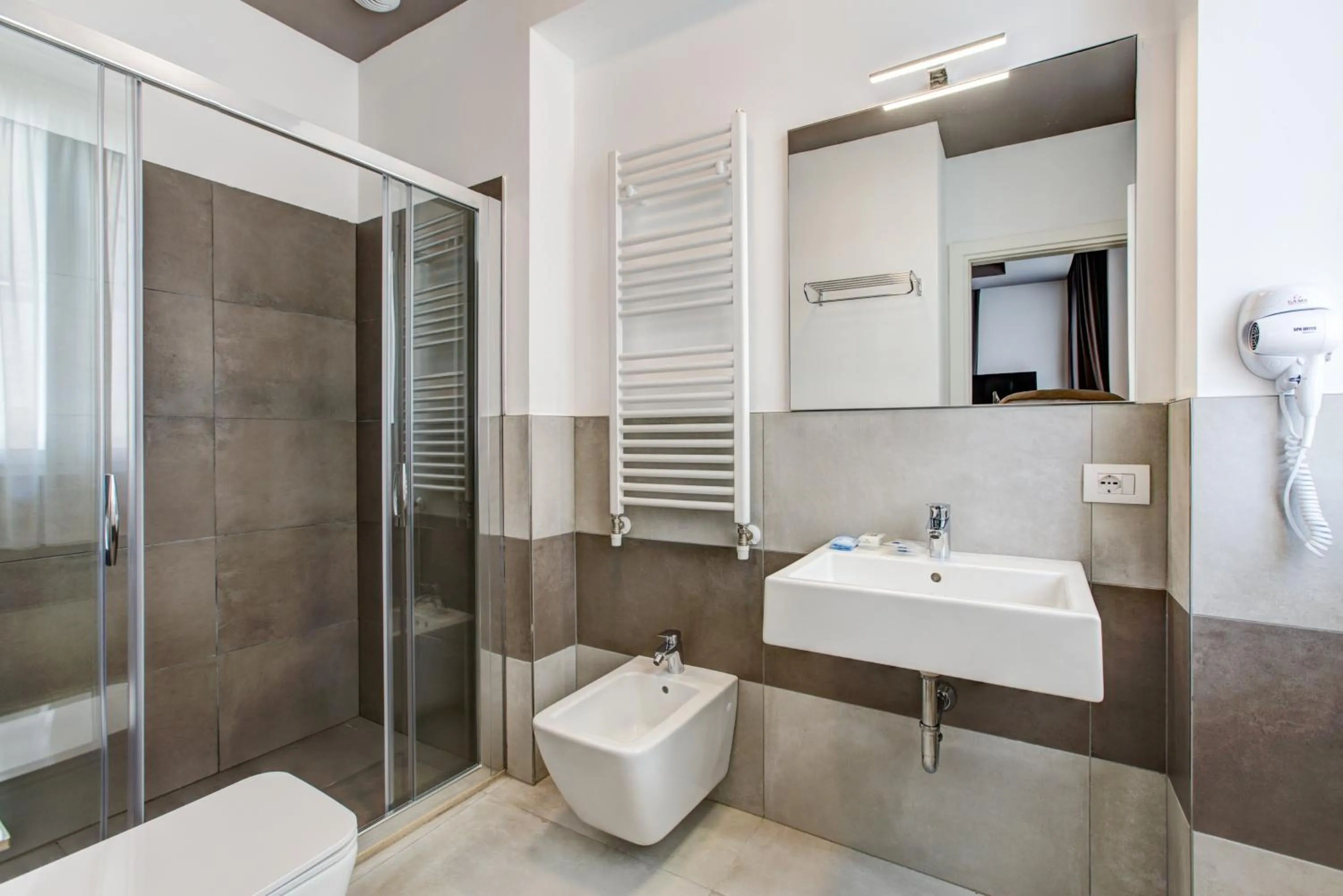 Shower in Hotel Villa Augustea