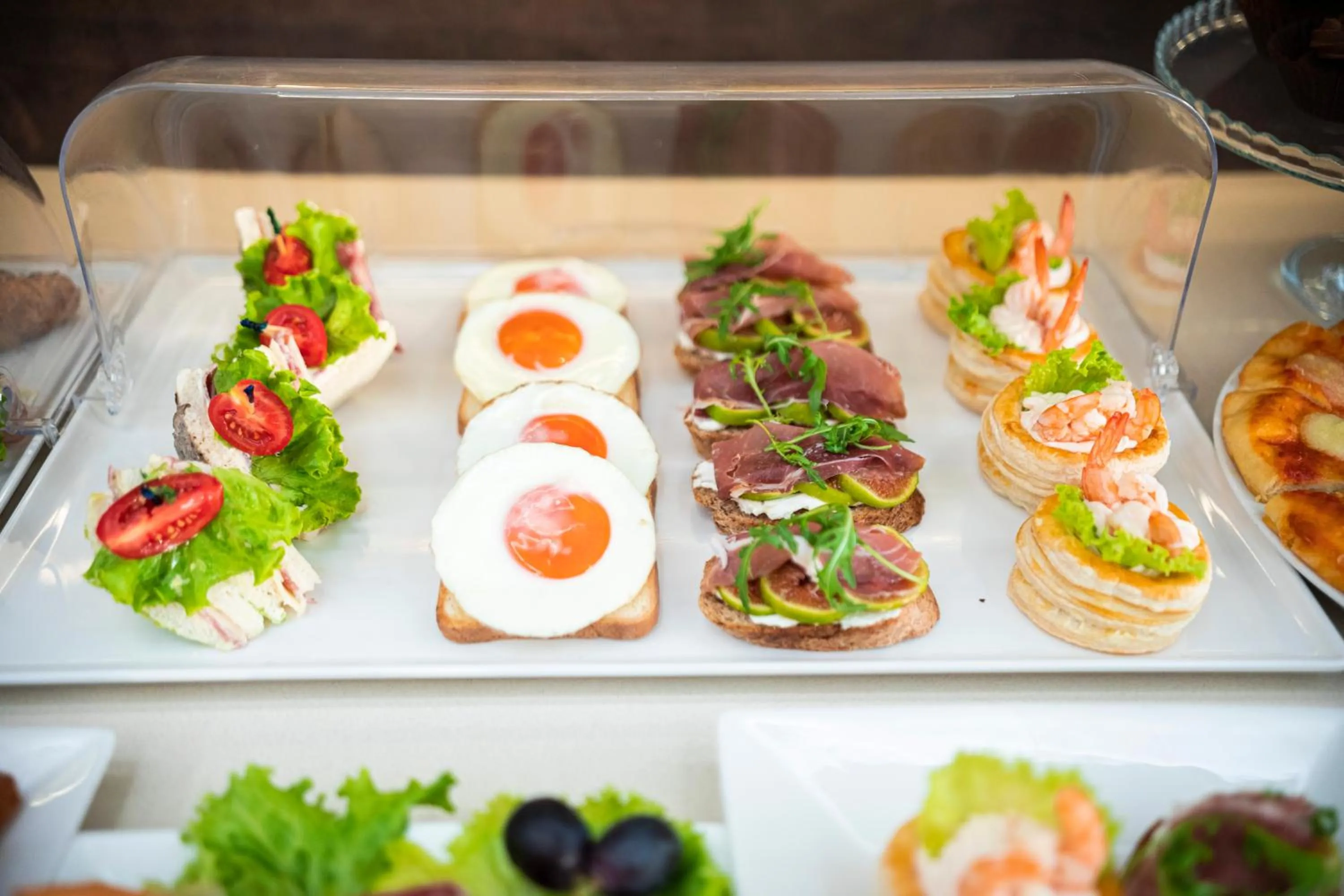 Buffet breakfast in Hotel Villa Augustea