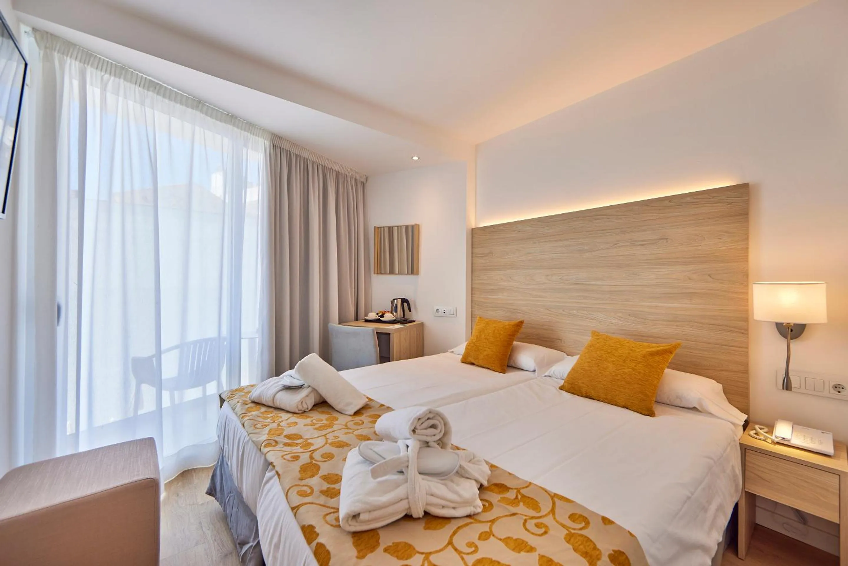 Bed in Hotel Ilusion Moreyo - Adults Only