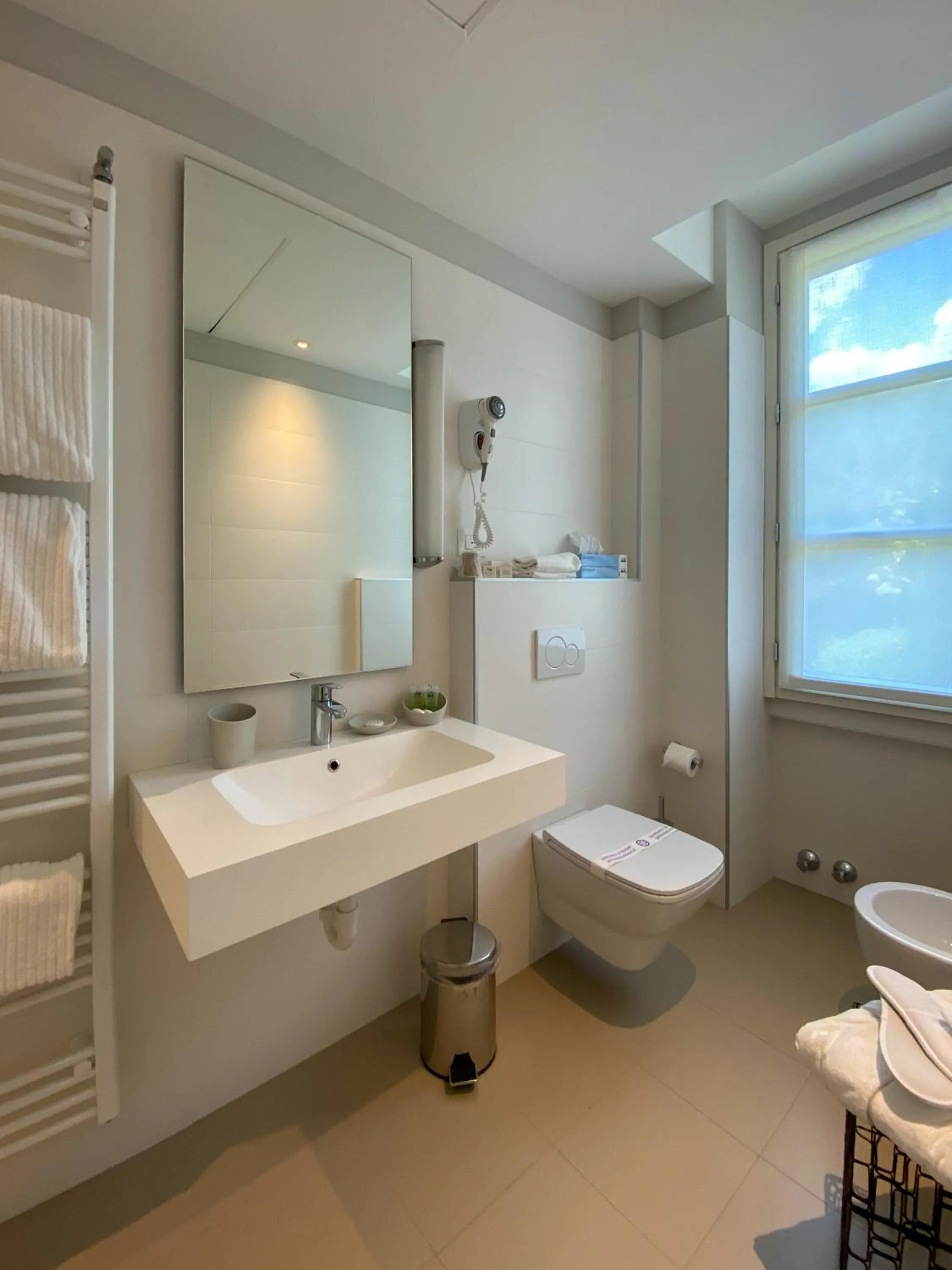 Bathroom in Park Hotel Italia