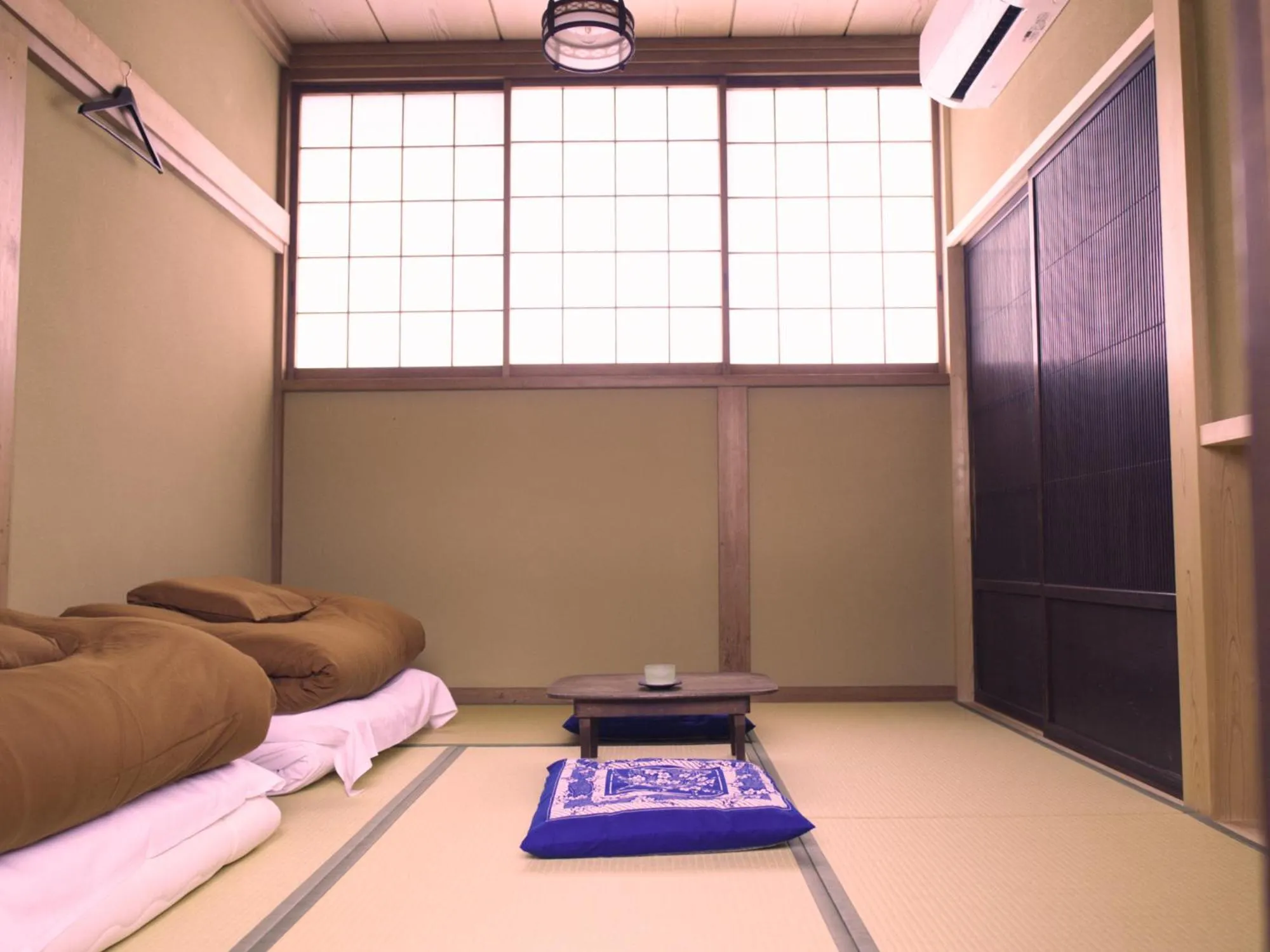 Photo of the whole room, Bed in Kinoya Hostel