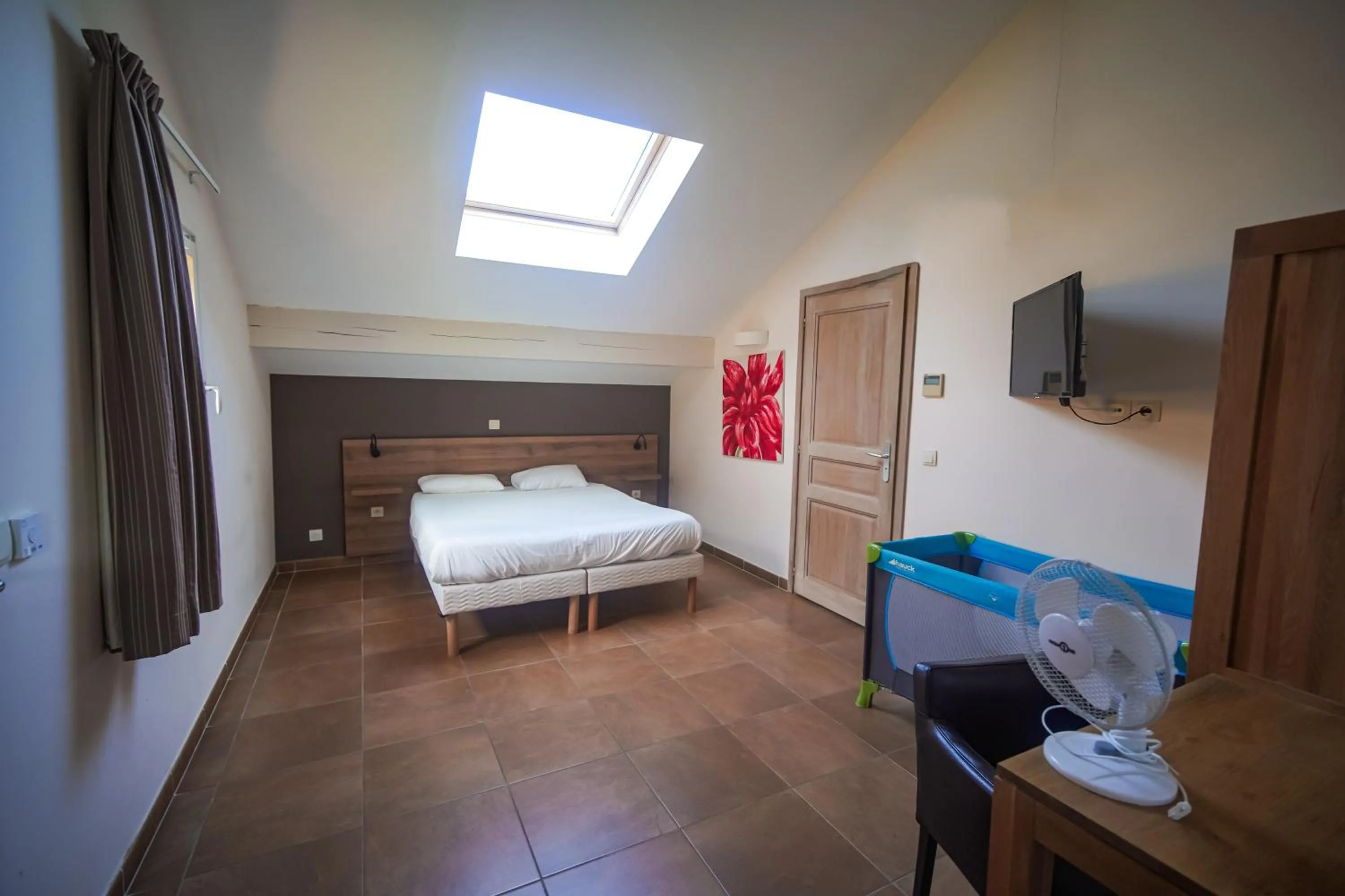 Bedroom, Bed in Residence Les Chataigniers