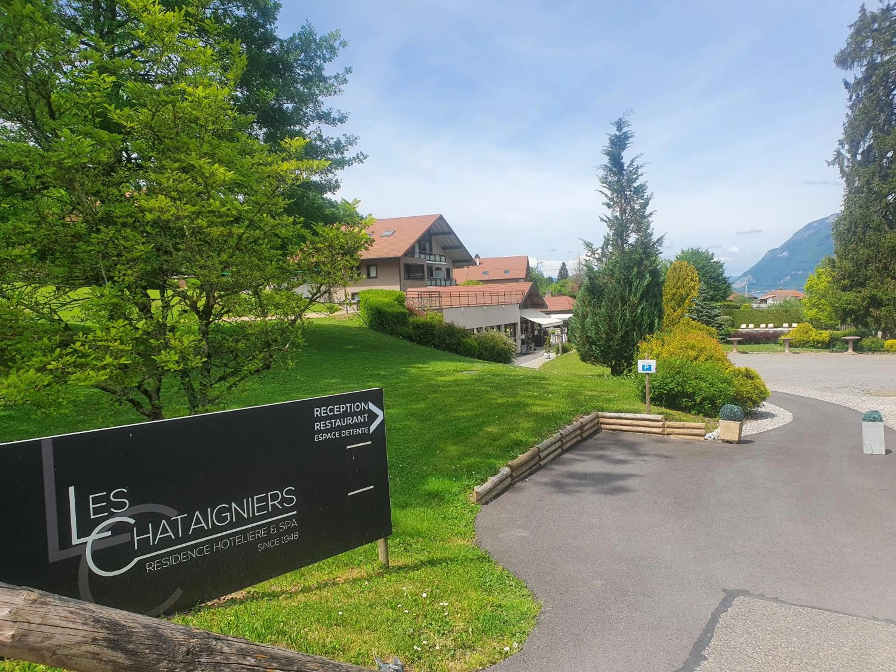 Parking in Residence Les Chataigniers