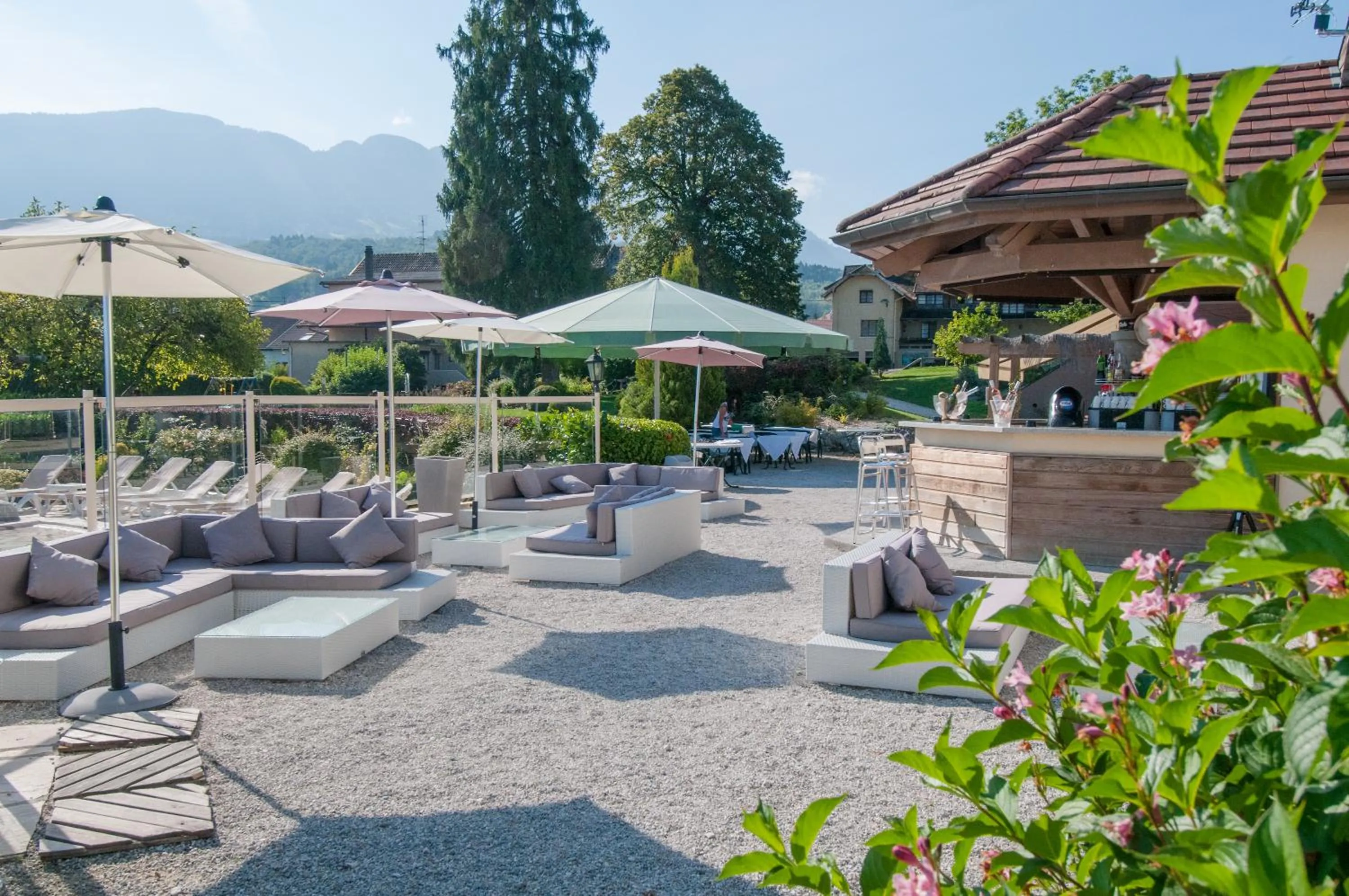 Lounge or bar in Residence Les Chataigniers