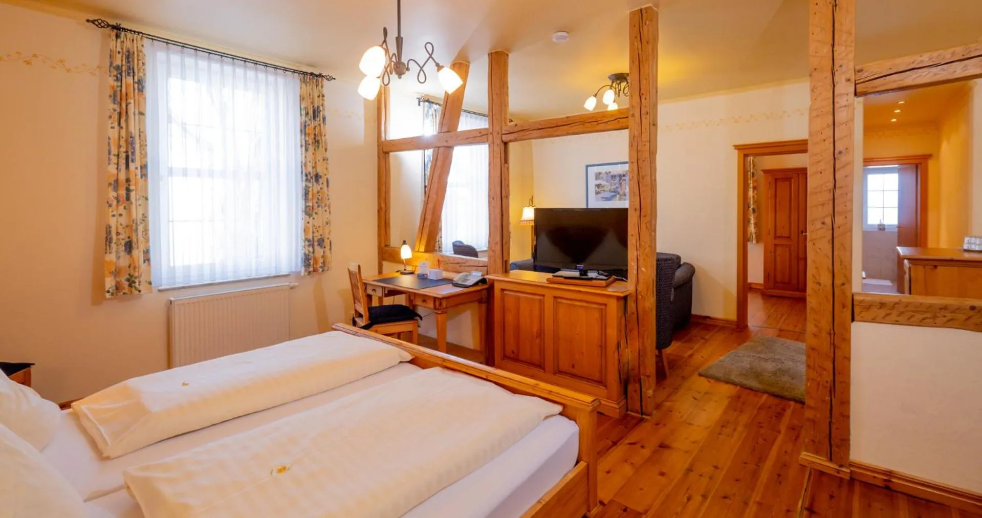 Photo of the whole room, Bed in Harzhotel Zum Prinzen