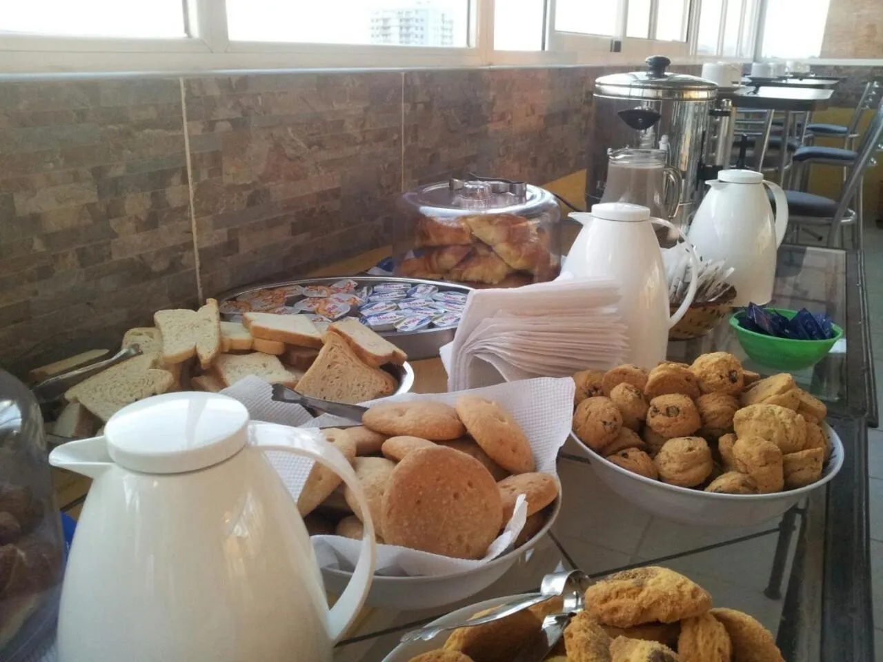 Lounge or bar in Plaza Milenium