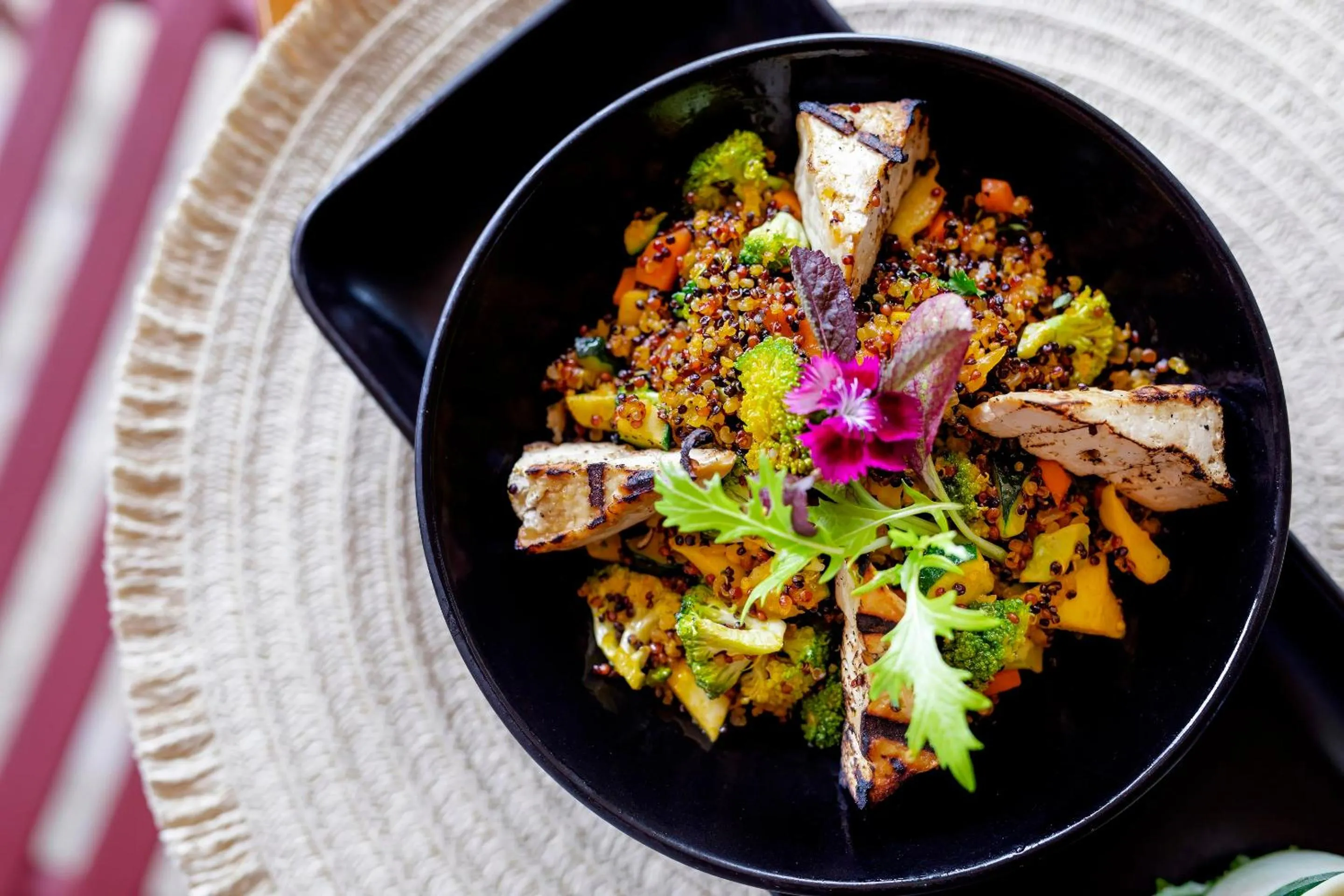 Food and drinks in Hotel Arenal Kioro Suites & Spa