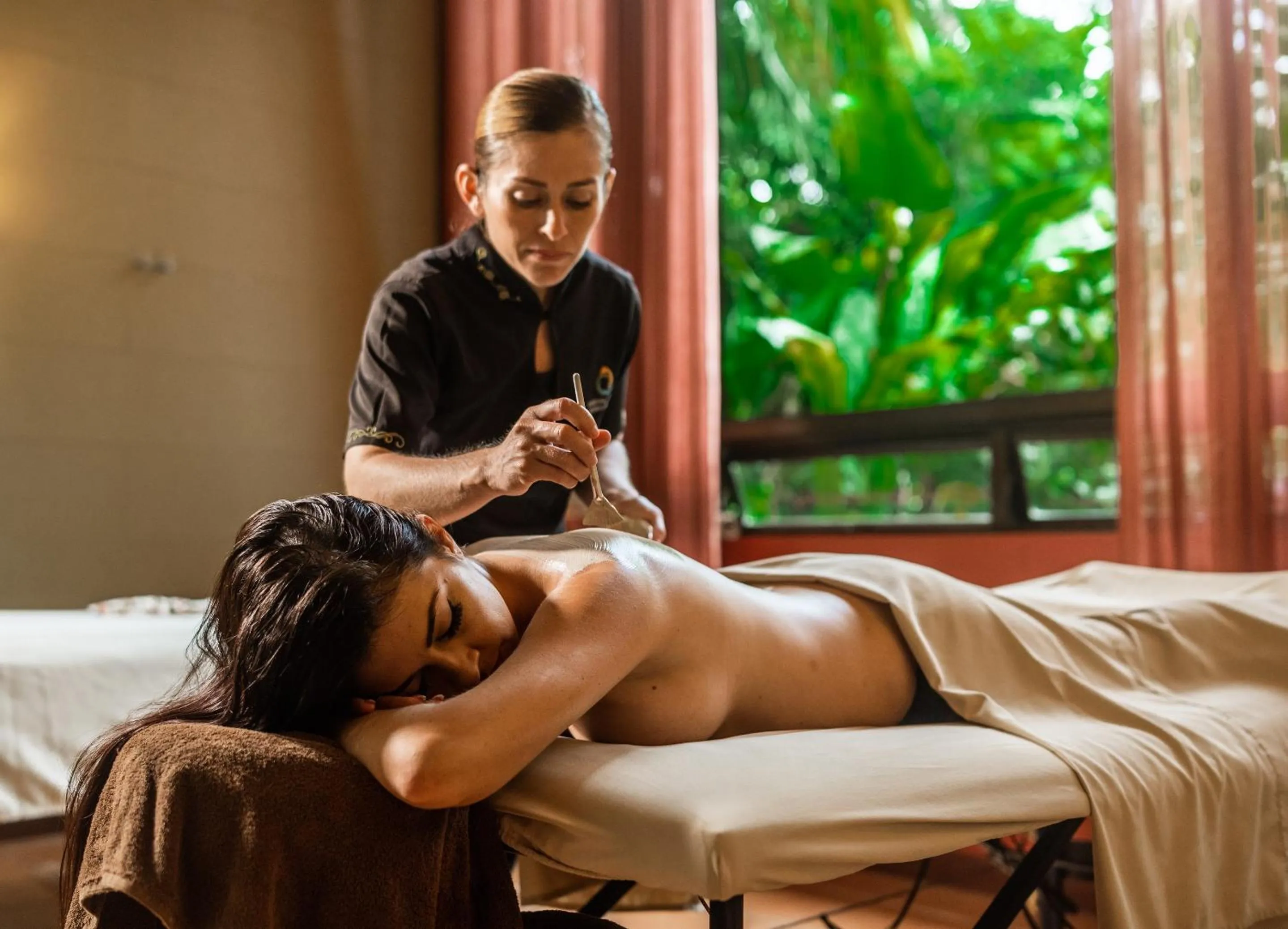 People in Hotel Arenal Kioro Suites & Spa