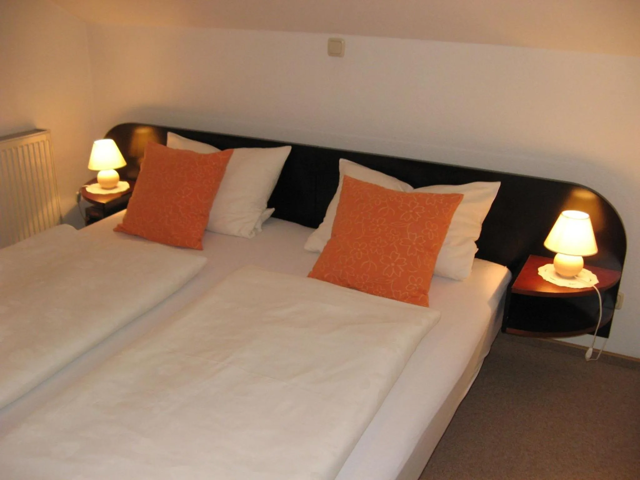 Bed in Ferienwohnung Sobotta