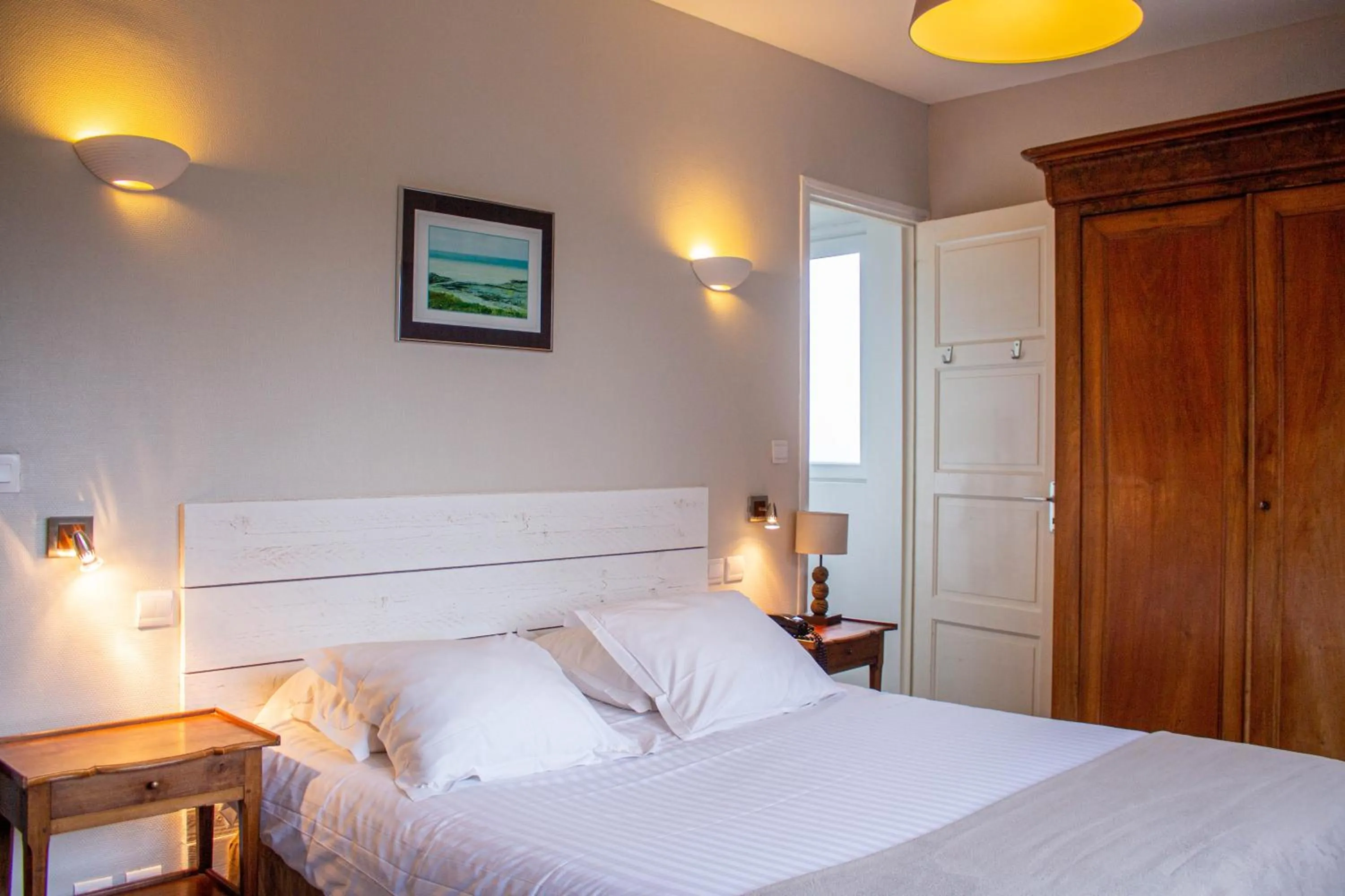 Bed in Hostellerie et SPA de la Vieille Ferme