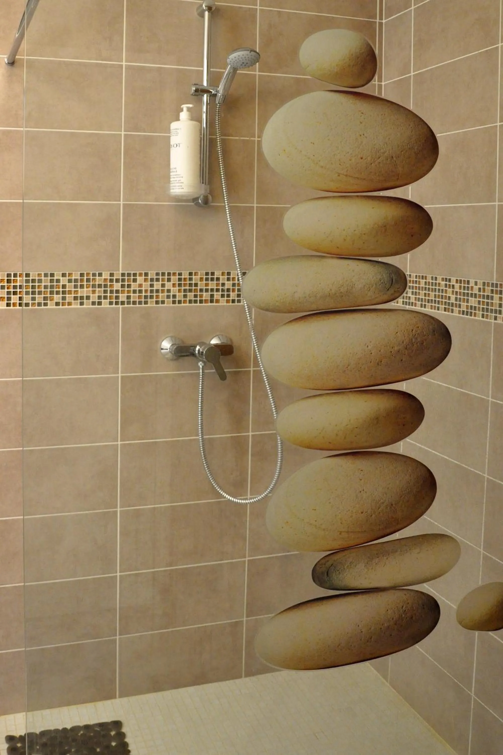 Spa and wellness centre/facilities in Hostellerie et SPA de la Vieille Ferme