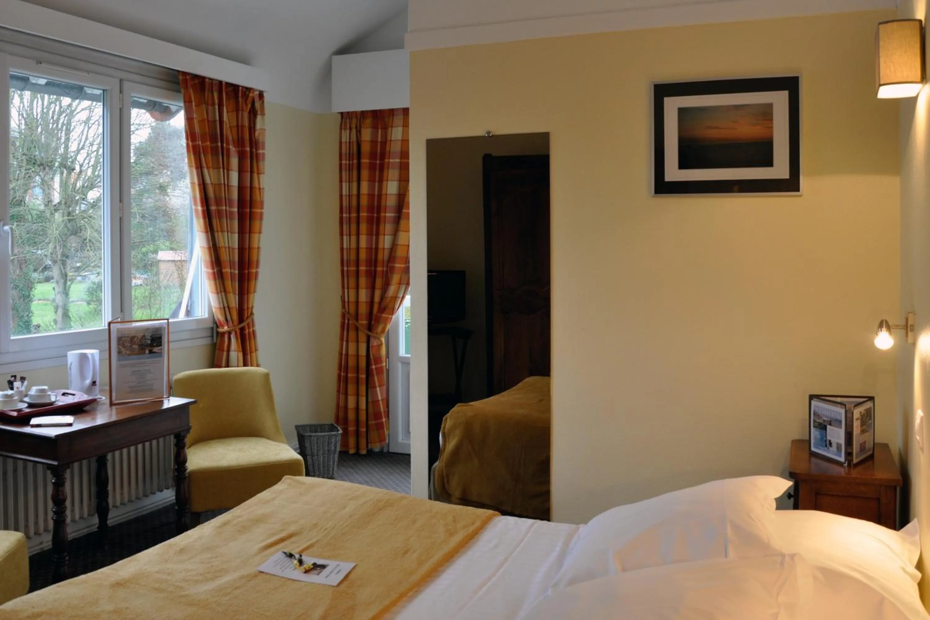 Bedroom, Bed in Hostellerie et SPA de la Vieille Ferme