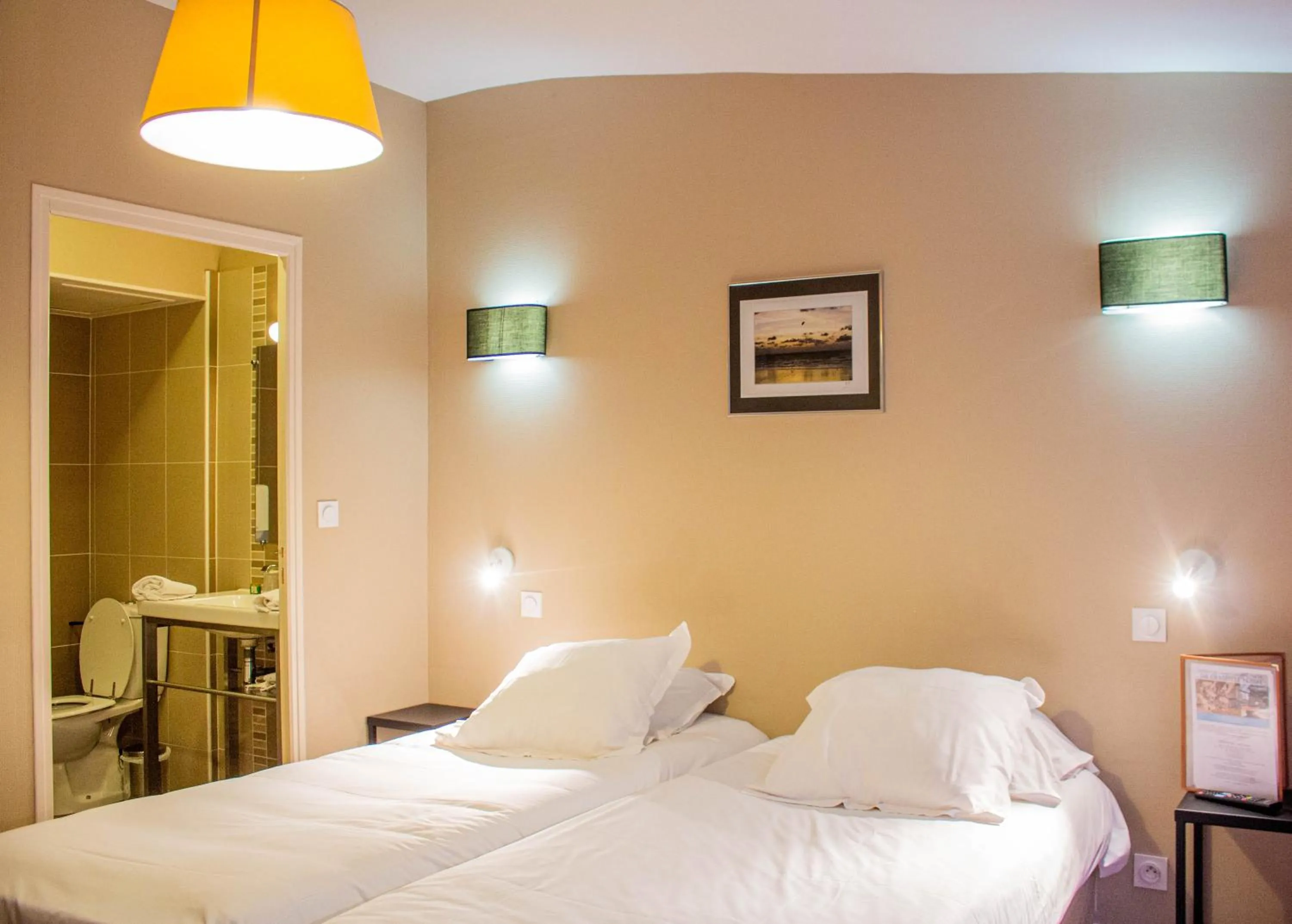 Bed in Hostellerie et SPA de la Vieille Ferme