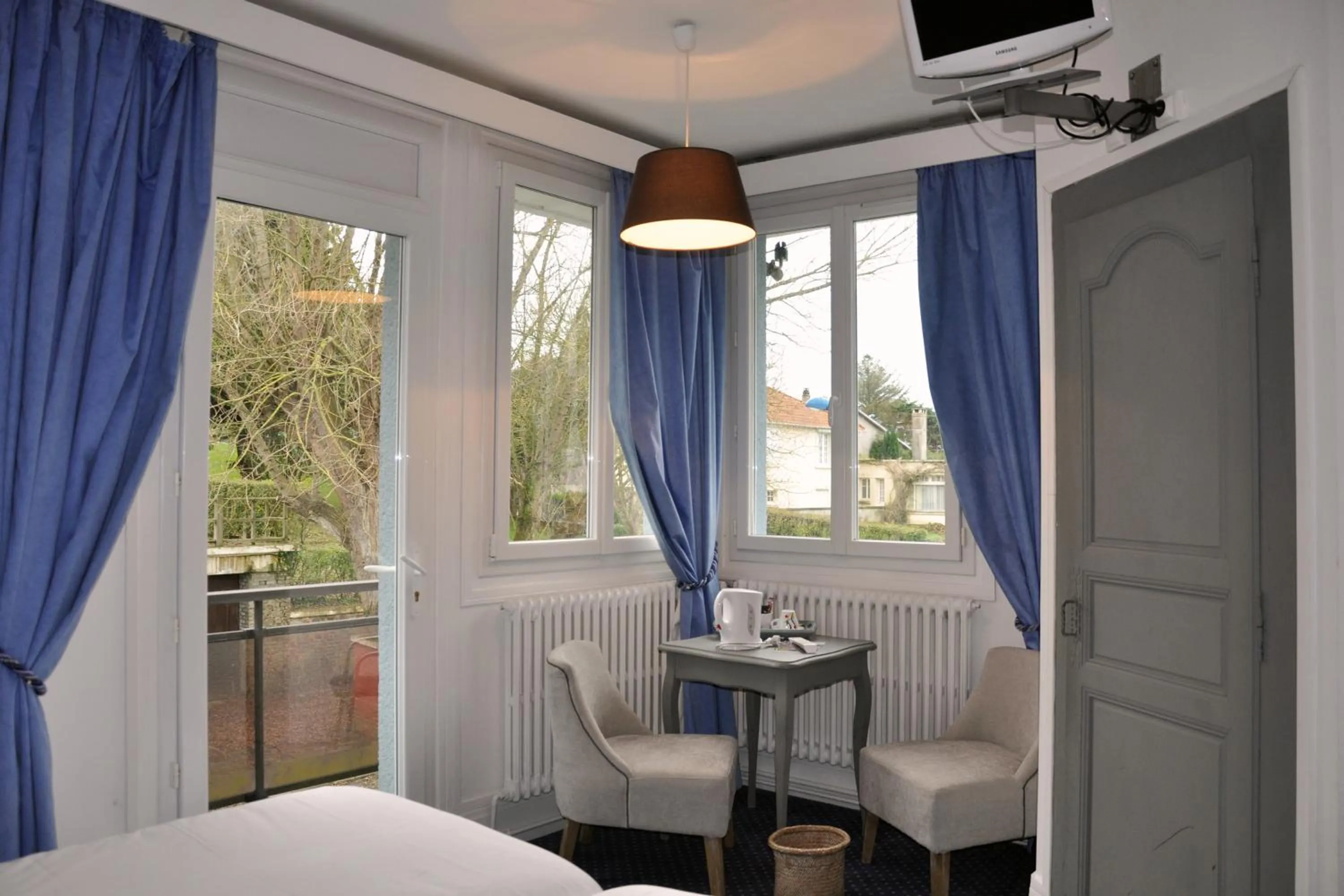 Bed in Hostellerie et SPA de la Vieille Ferme