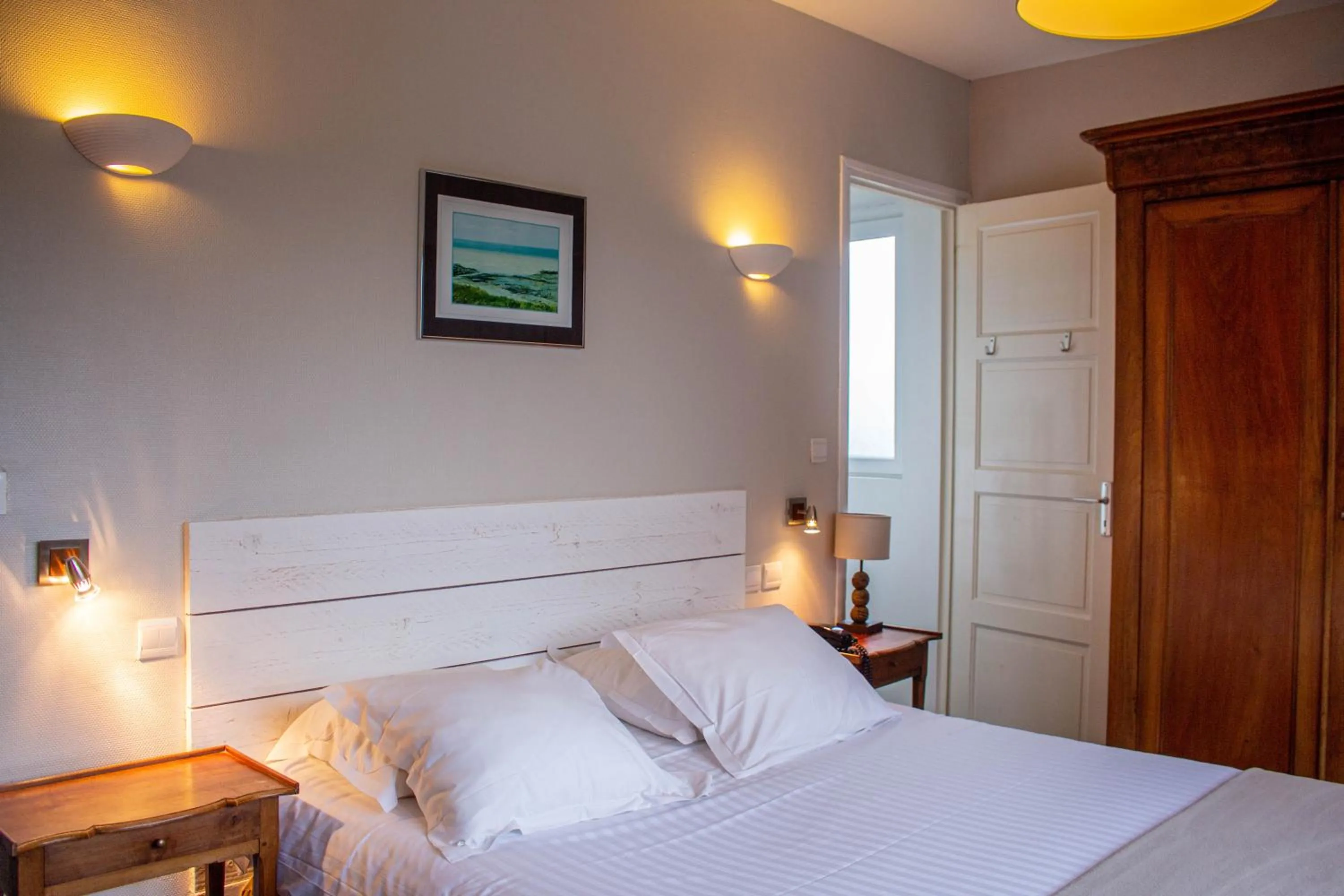 Bed in Hostellerie et SPA de la Vieille Ferme