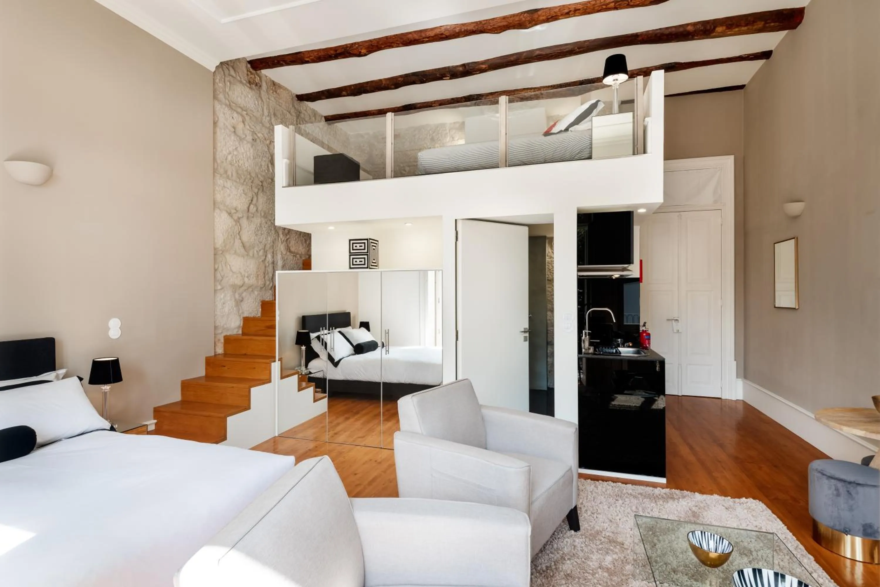 Toilet in Maison Cabral