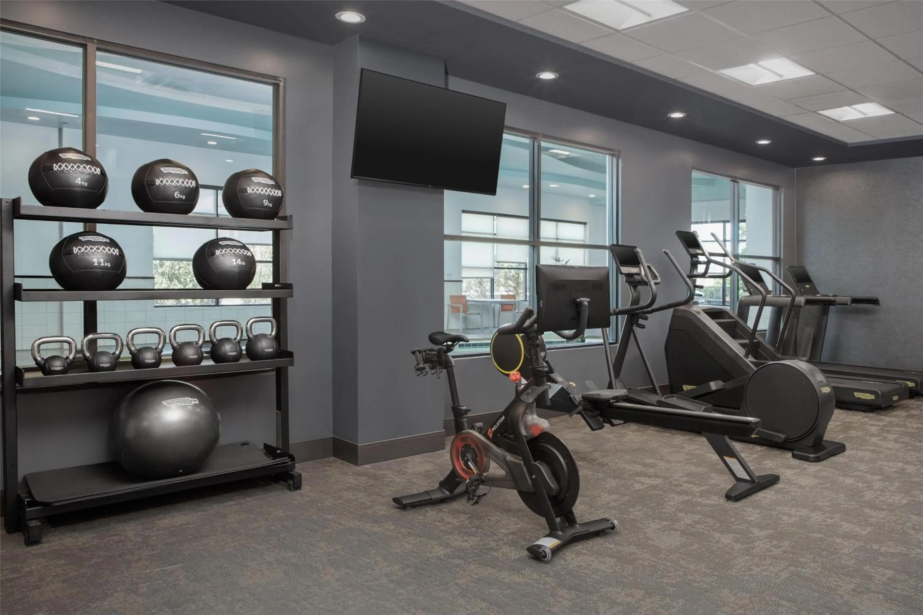 Fitness centre/facilities in Embassy Suites by Hilton Knoxville West