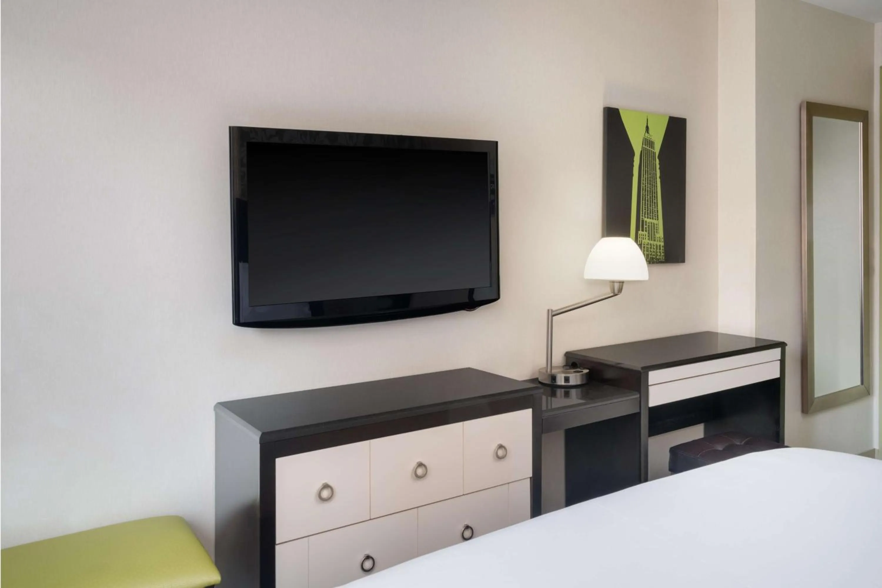 Bedroom, Bed in Best Western Premier Herald Square