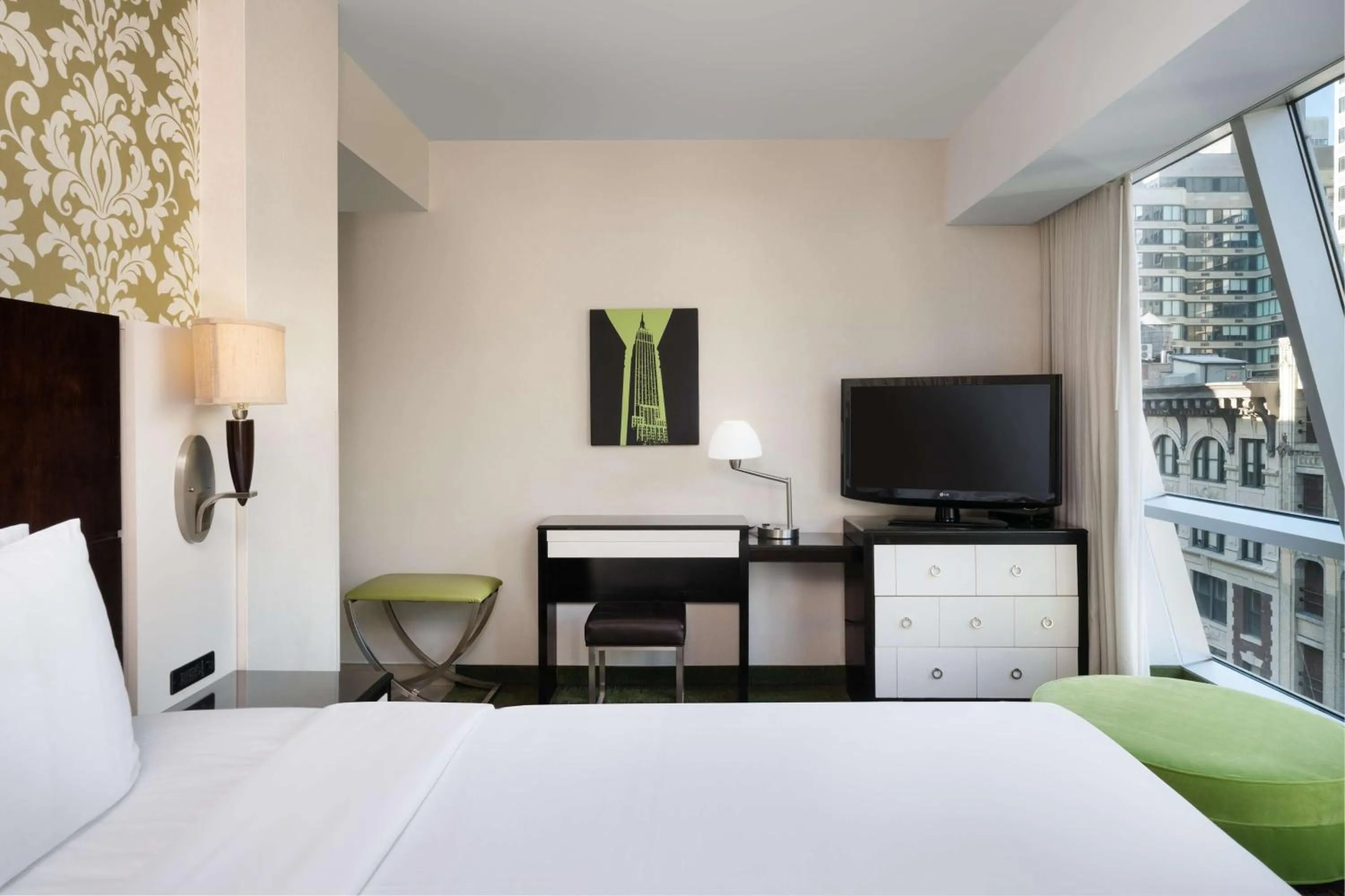 Bedroom, Bed in Best Western Premier Herald Square