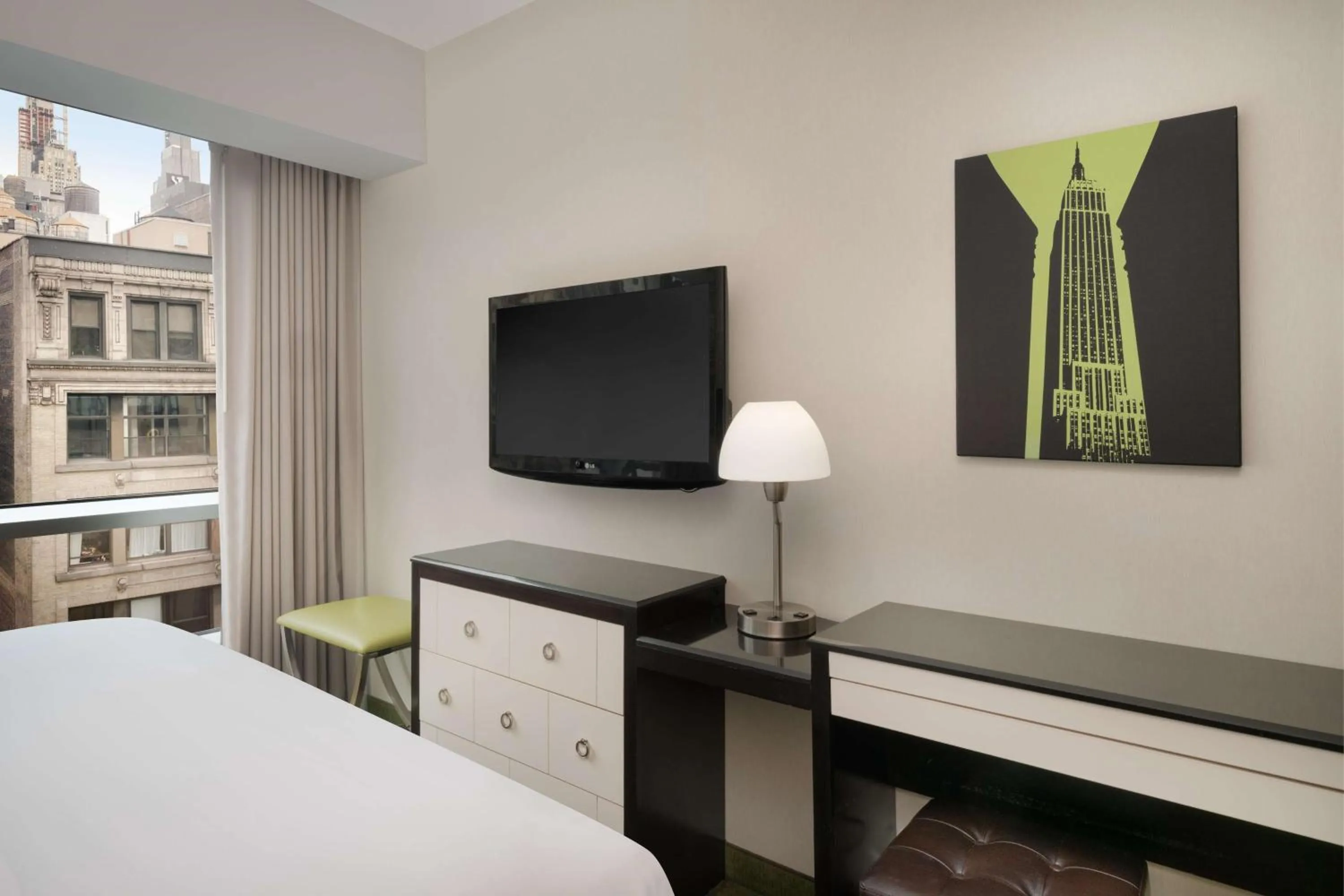 Bedroom, Bed in Best Western Premier Herald Square
