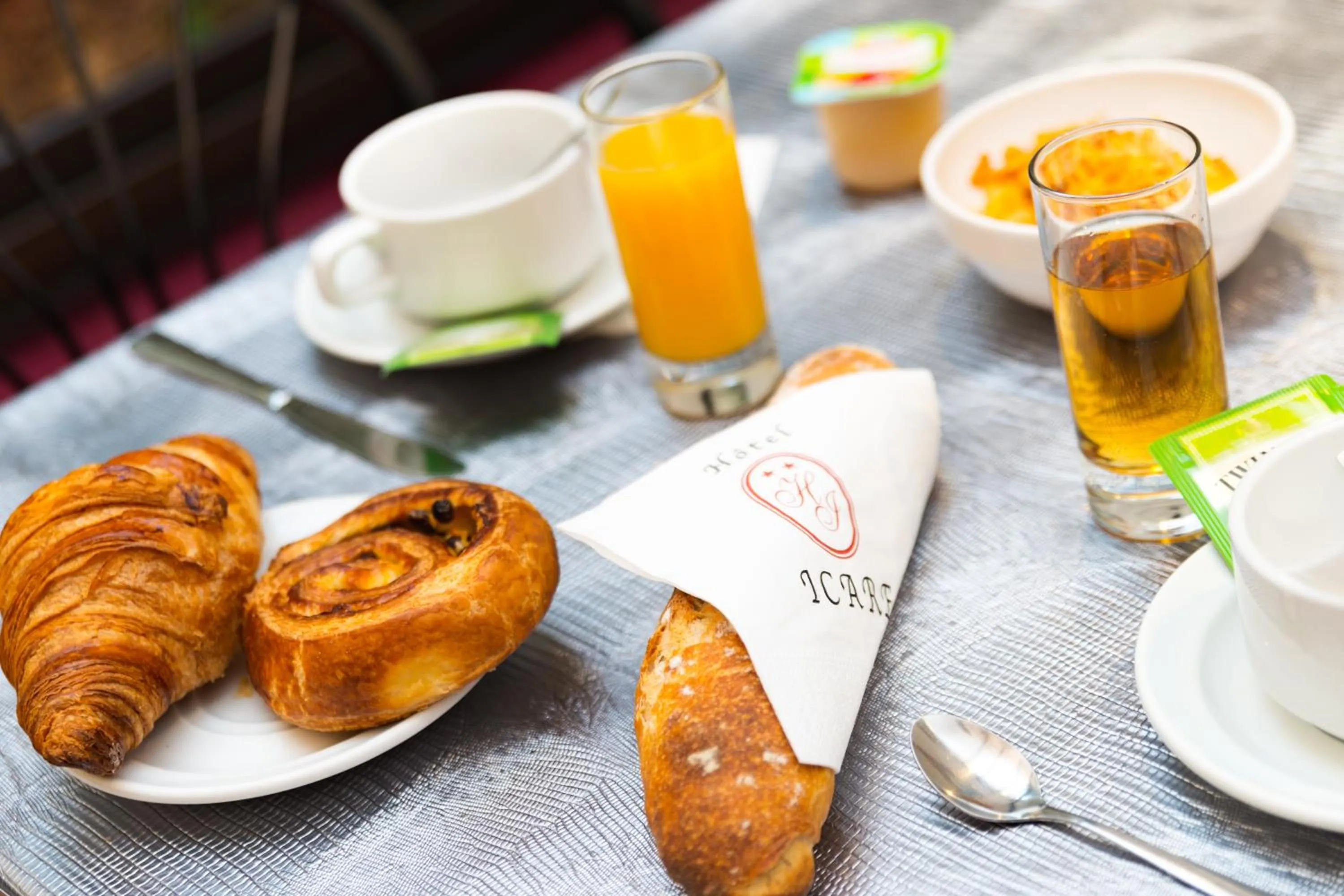 Restaurant/places to eat in Hôtel Icare