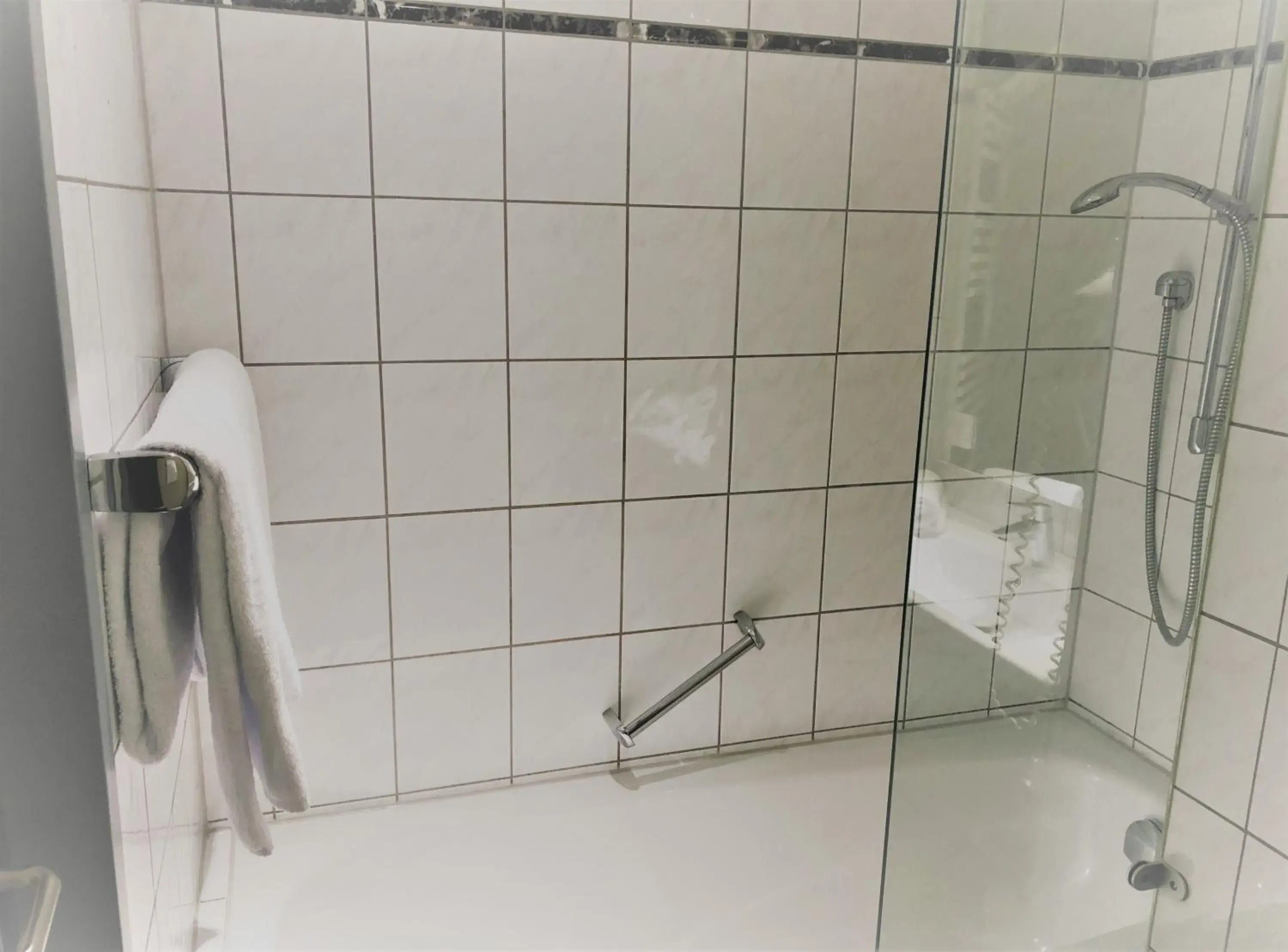 Triple Room in A&M Hotel Barsinghausen Triple Room in A&M Hotel Barsinghausen