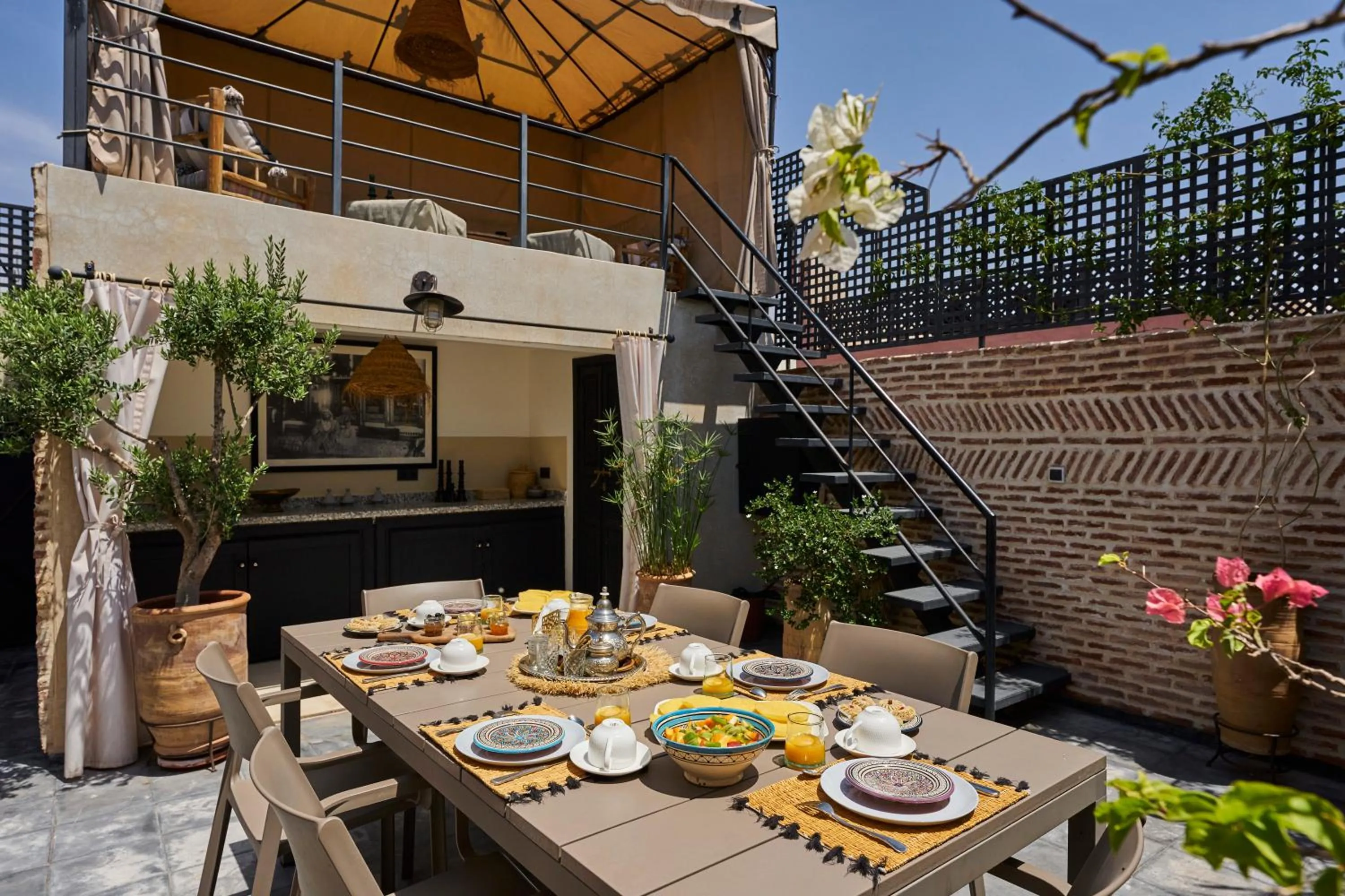 Dining area in Riad Miloud en exclusivité 10 P au cœur de la Médina