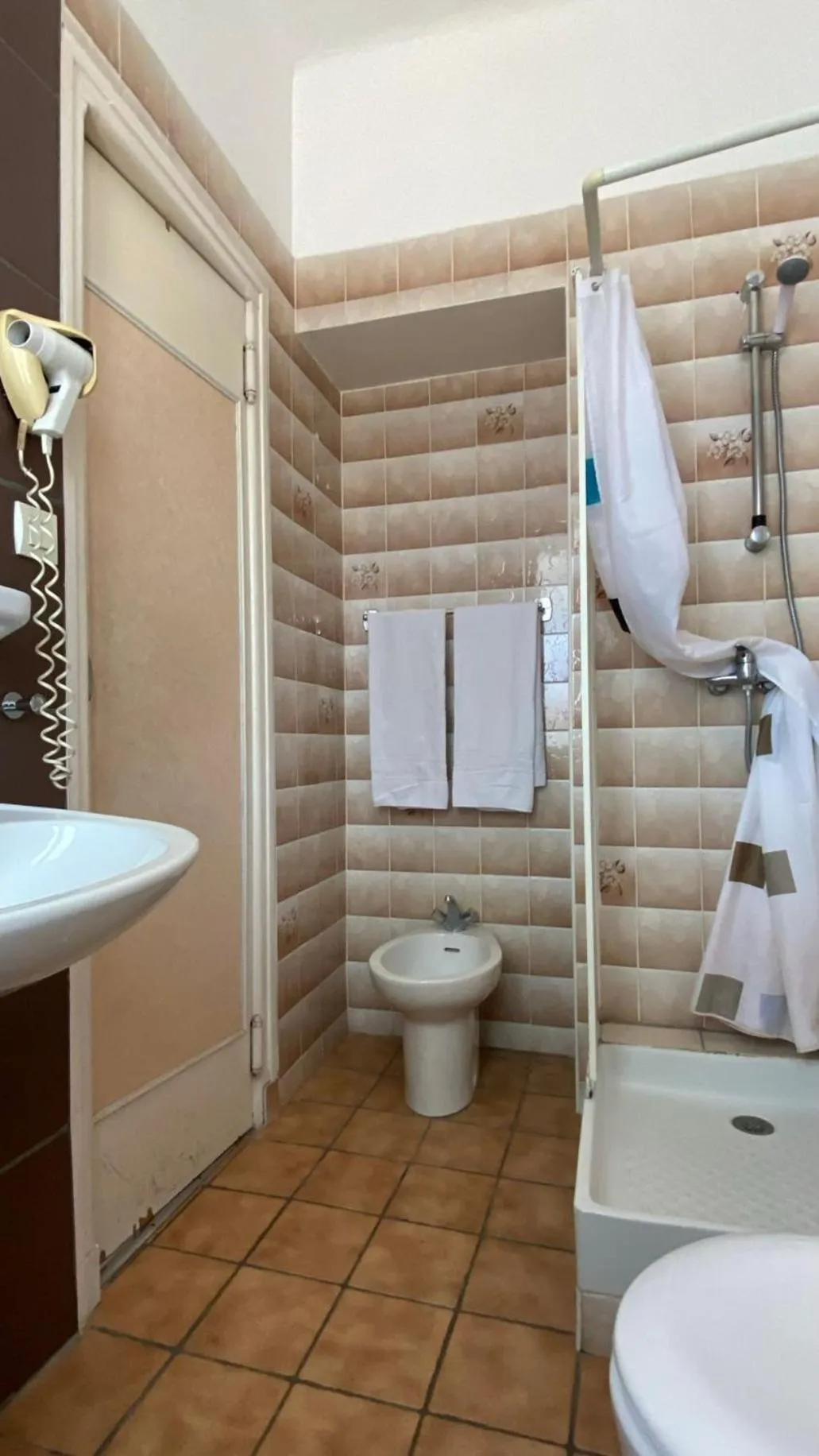 Bathroom in Au Royal Hotel