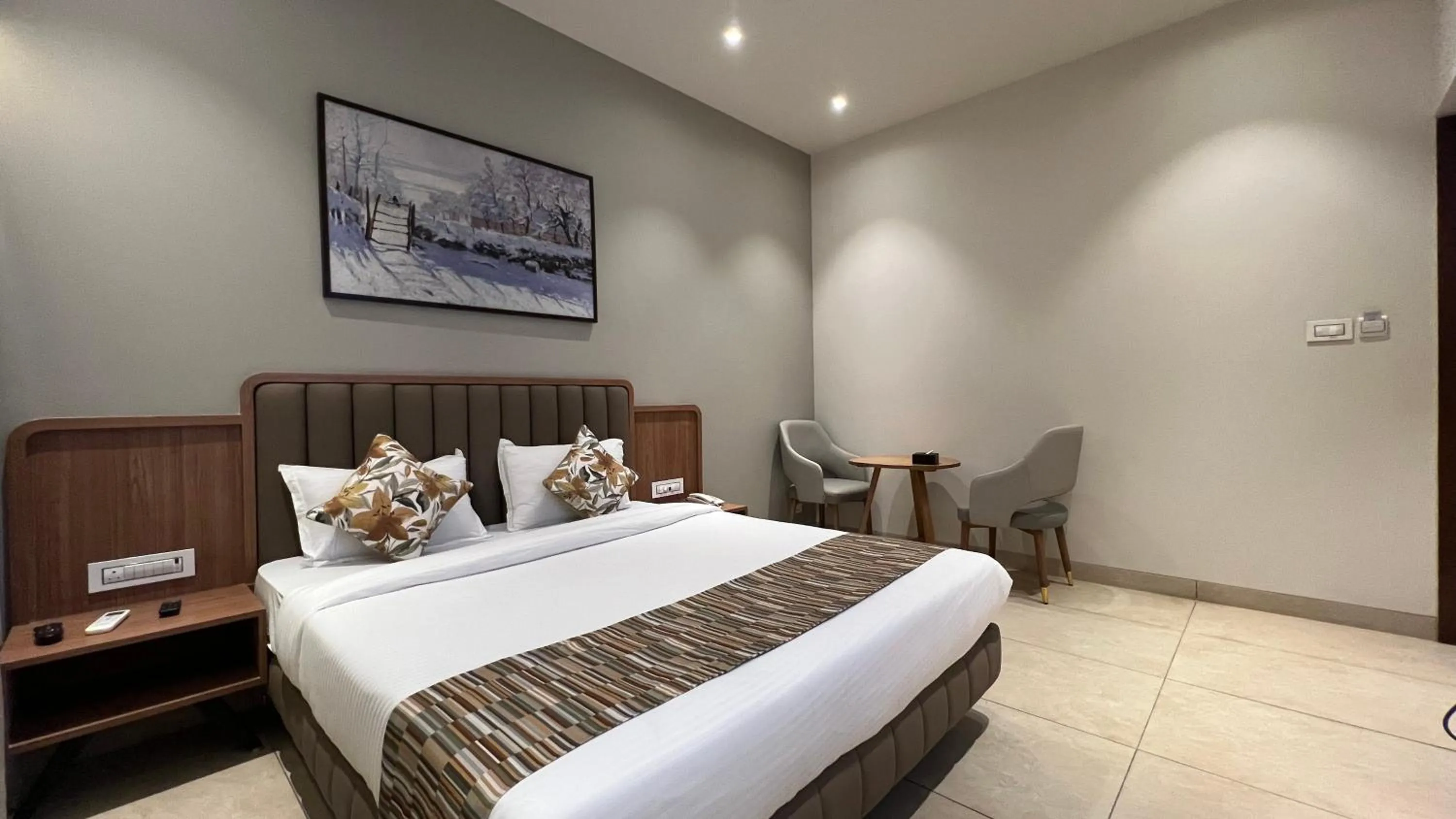 Bed in Rudra Shelter Business Hotel