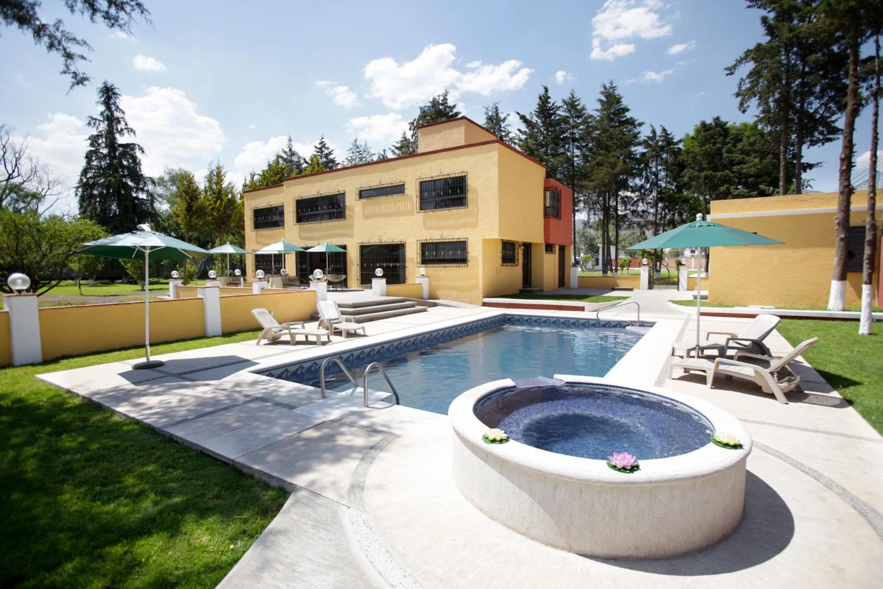 Swimming pool in Hotel Finca Las Hortensias