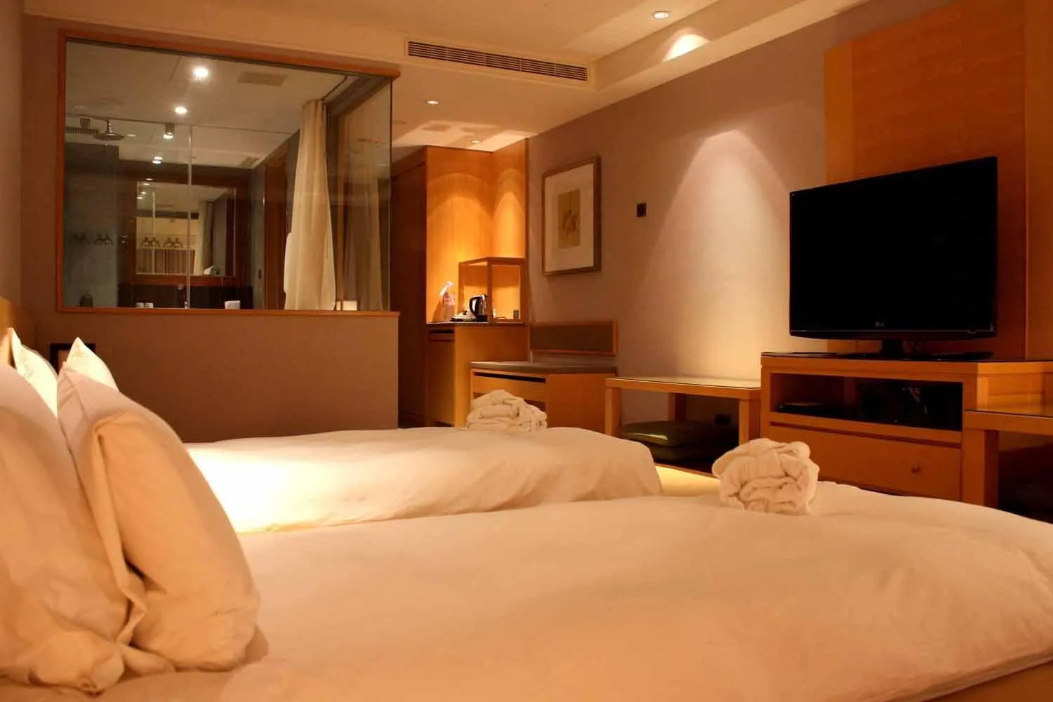 Photo of the whole room, Bed in RSL Cold & Hot Springs Resort Suao