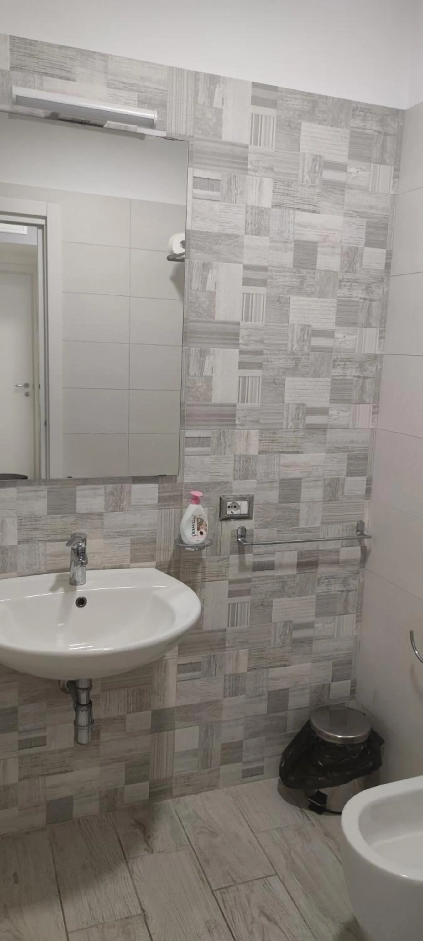 Bathroom in Guest House Via Milano