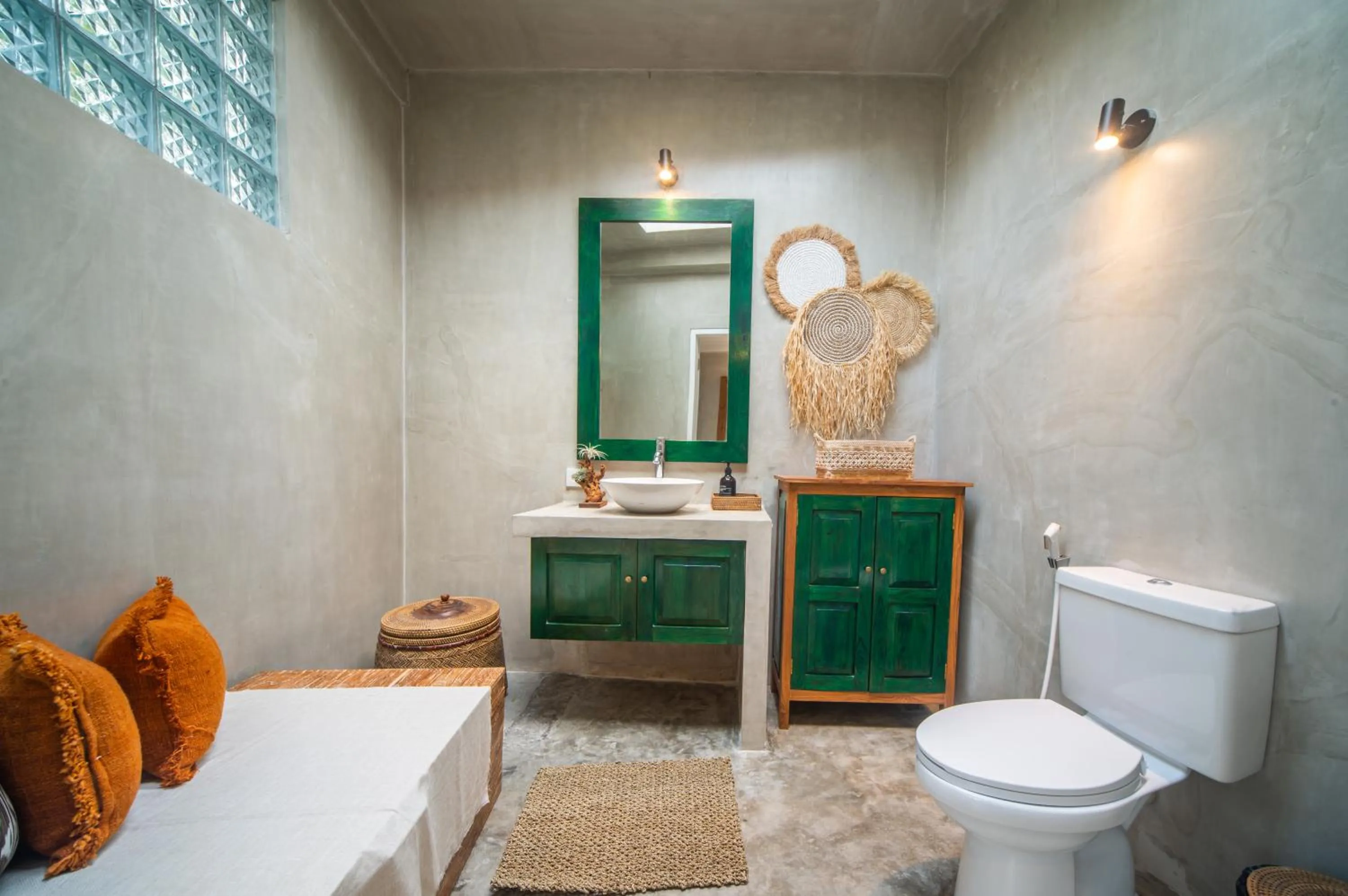 Toilet in Casa Priya Ubud