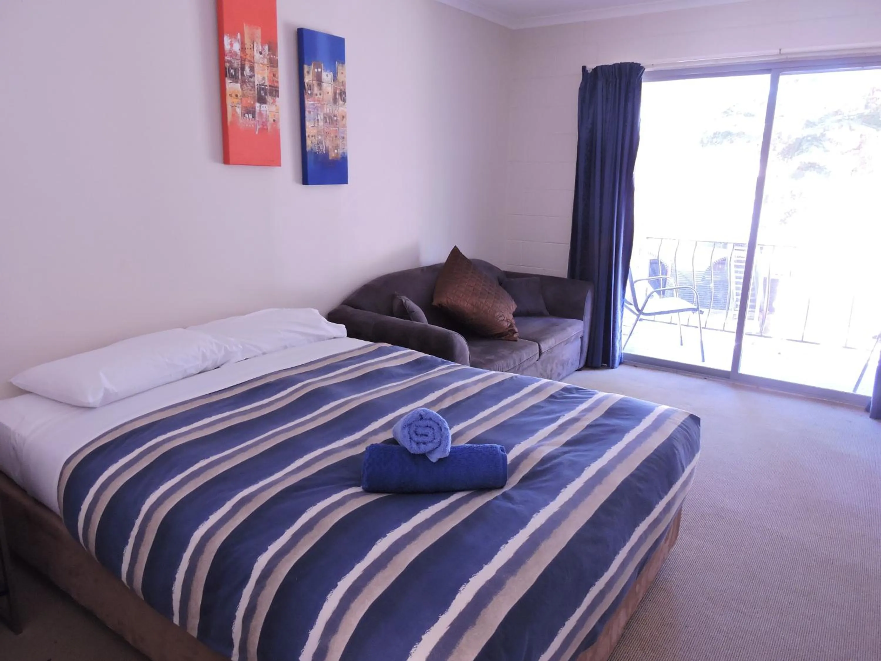 Photo of the whole room, Bed in Siesta Villa