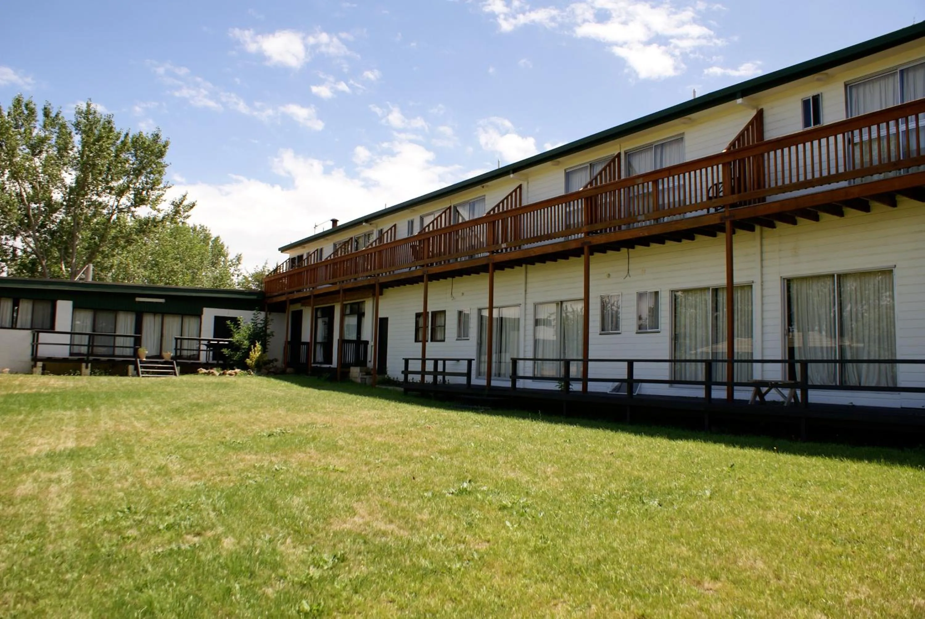 Facade/entrance in Siesta Villa