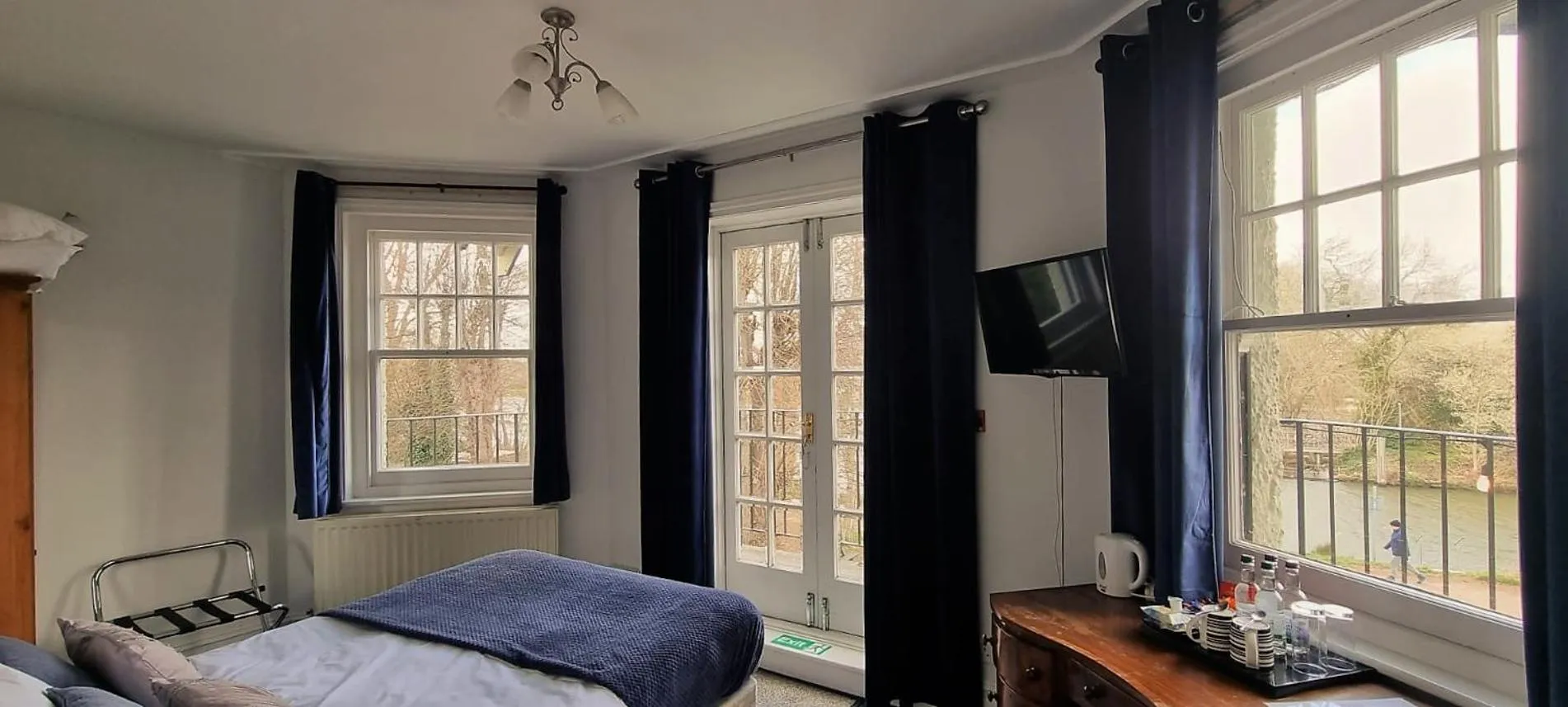 Bed in The Weir Hotel