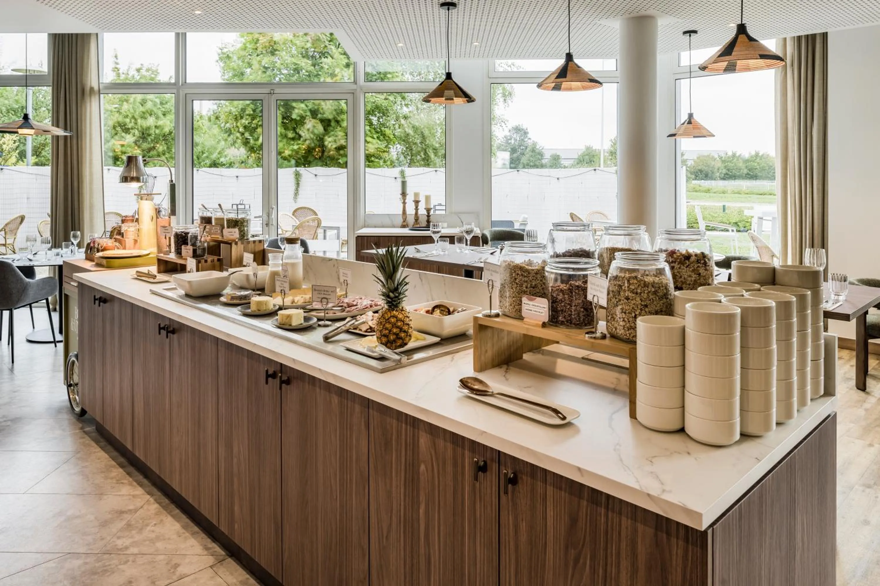 Breakfast in Mercure Chartres Est