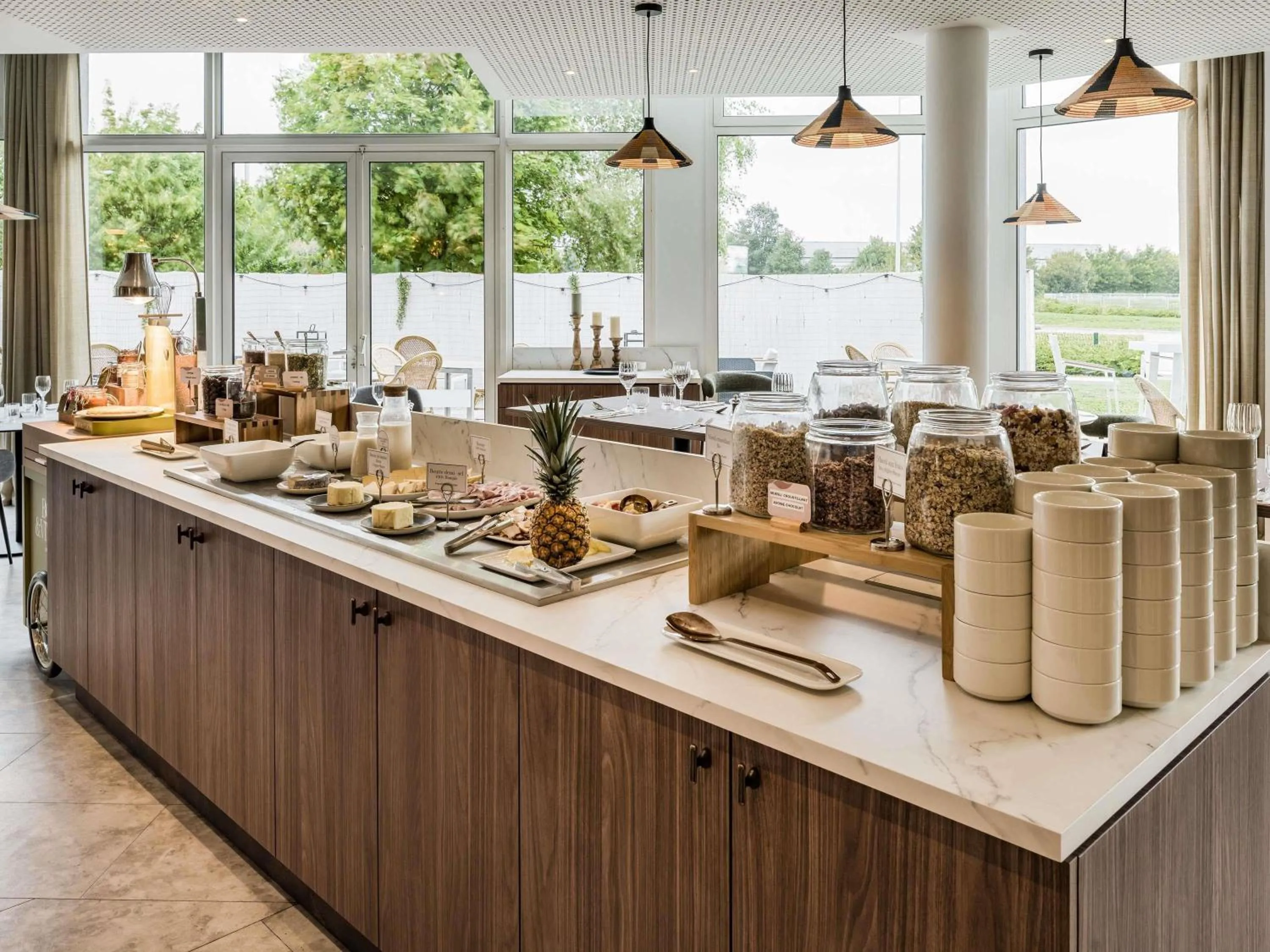 Restaurant/places to eat in Mercure Chartres Est