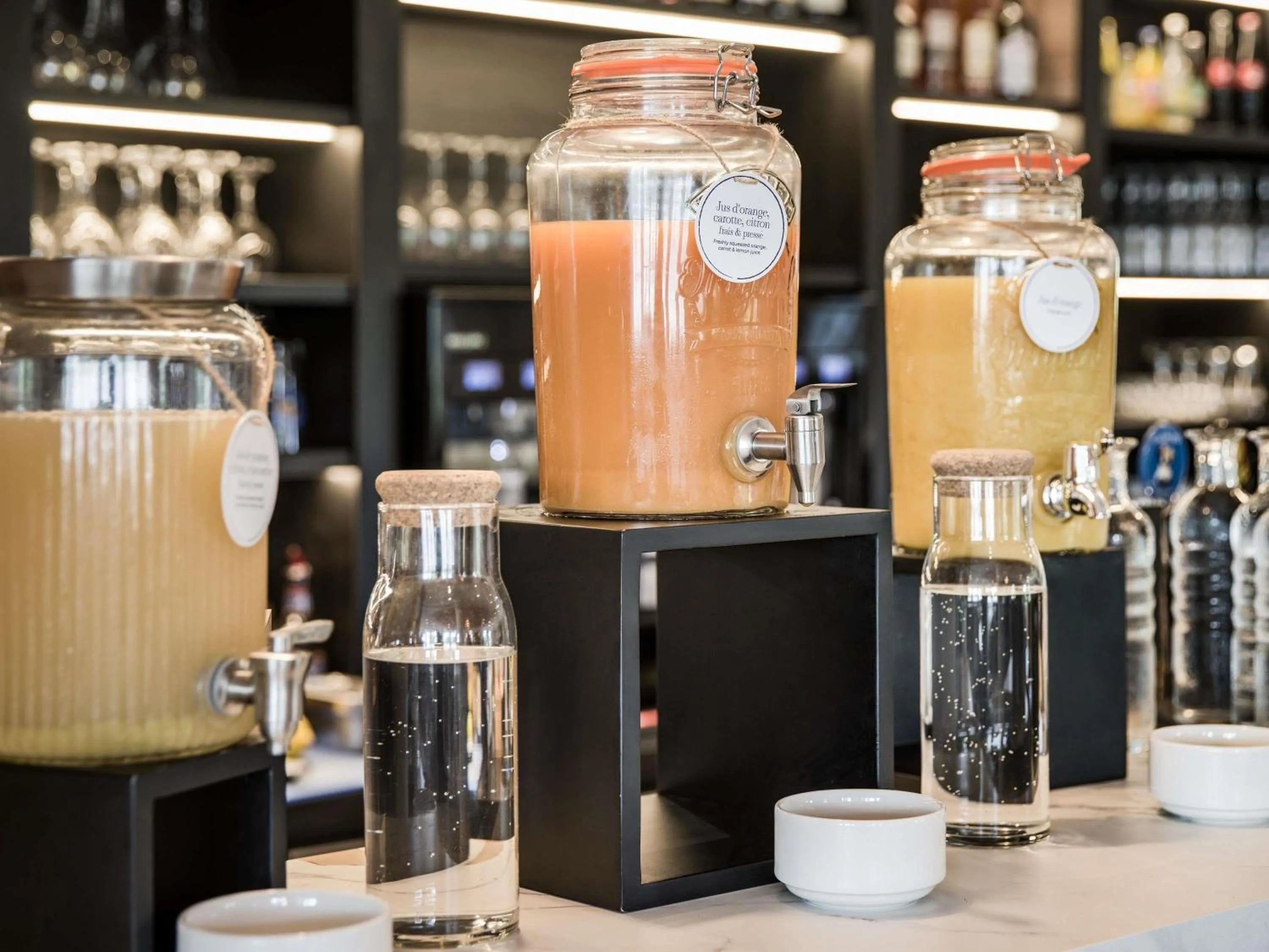 Breakfast in Mercure Chartres Est