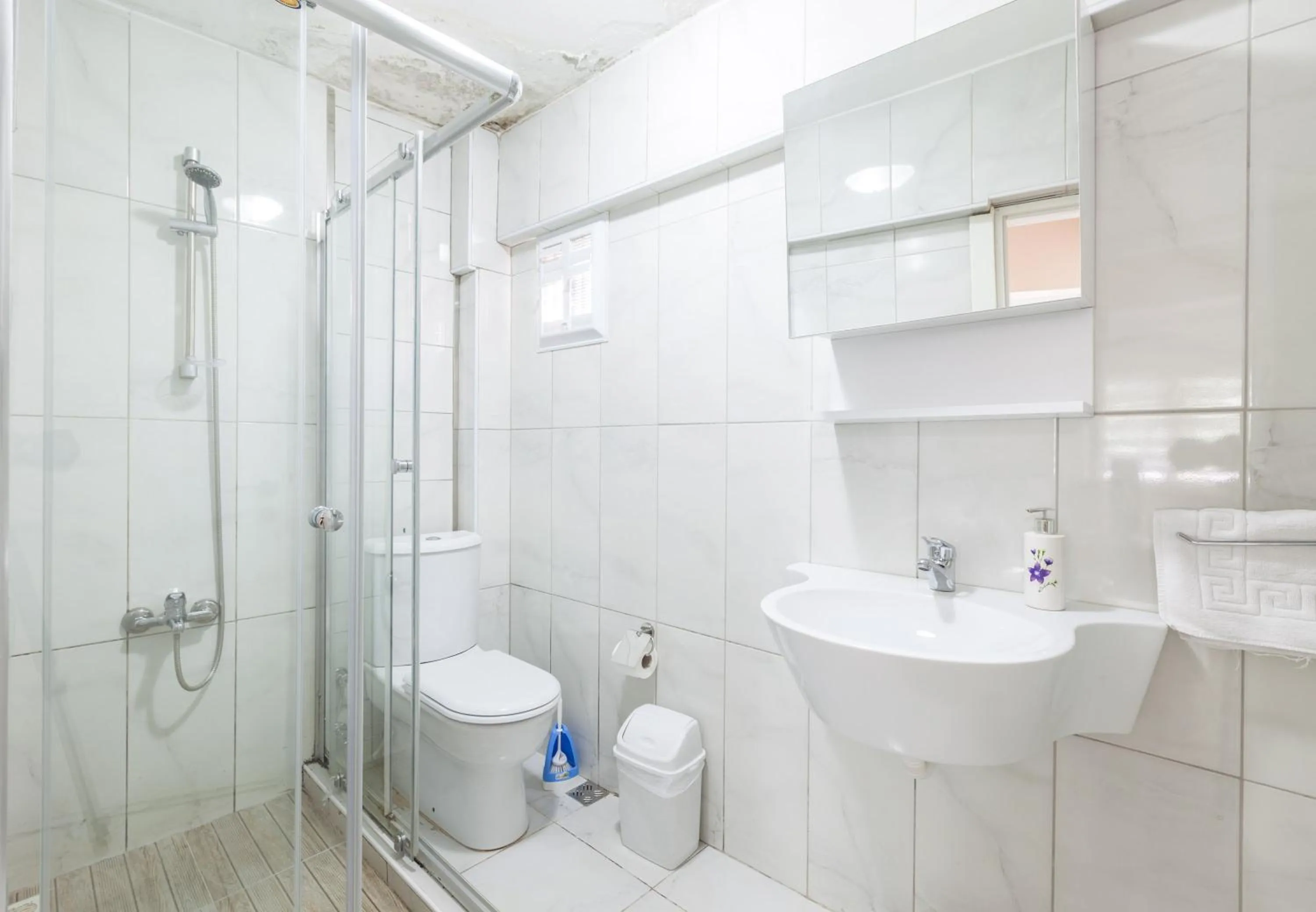 Bathroom in Sultan Apartments