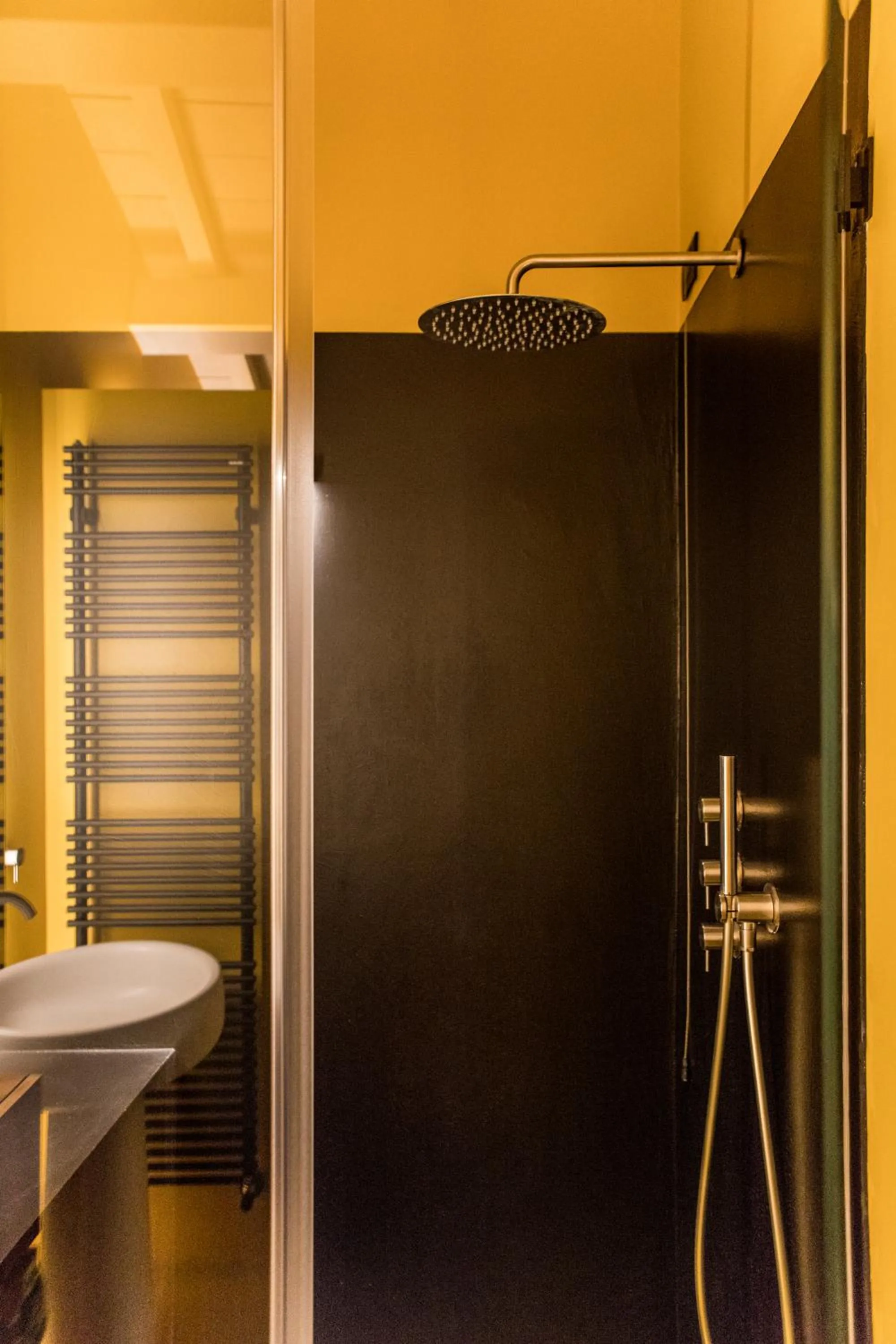 Shower in Cà Toresele Relais Osteria Garden