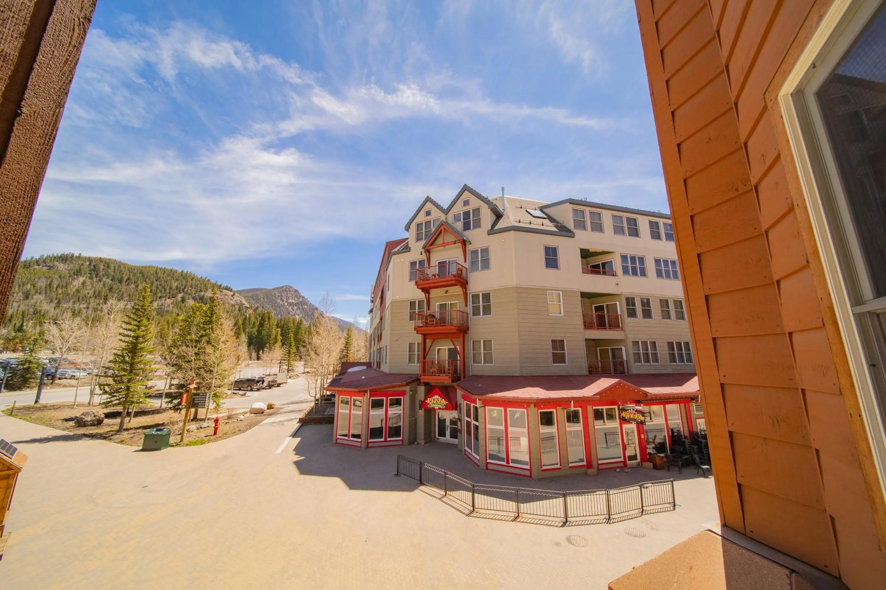 Buffalo Lodge 8327 by SummitCove Lodging