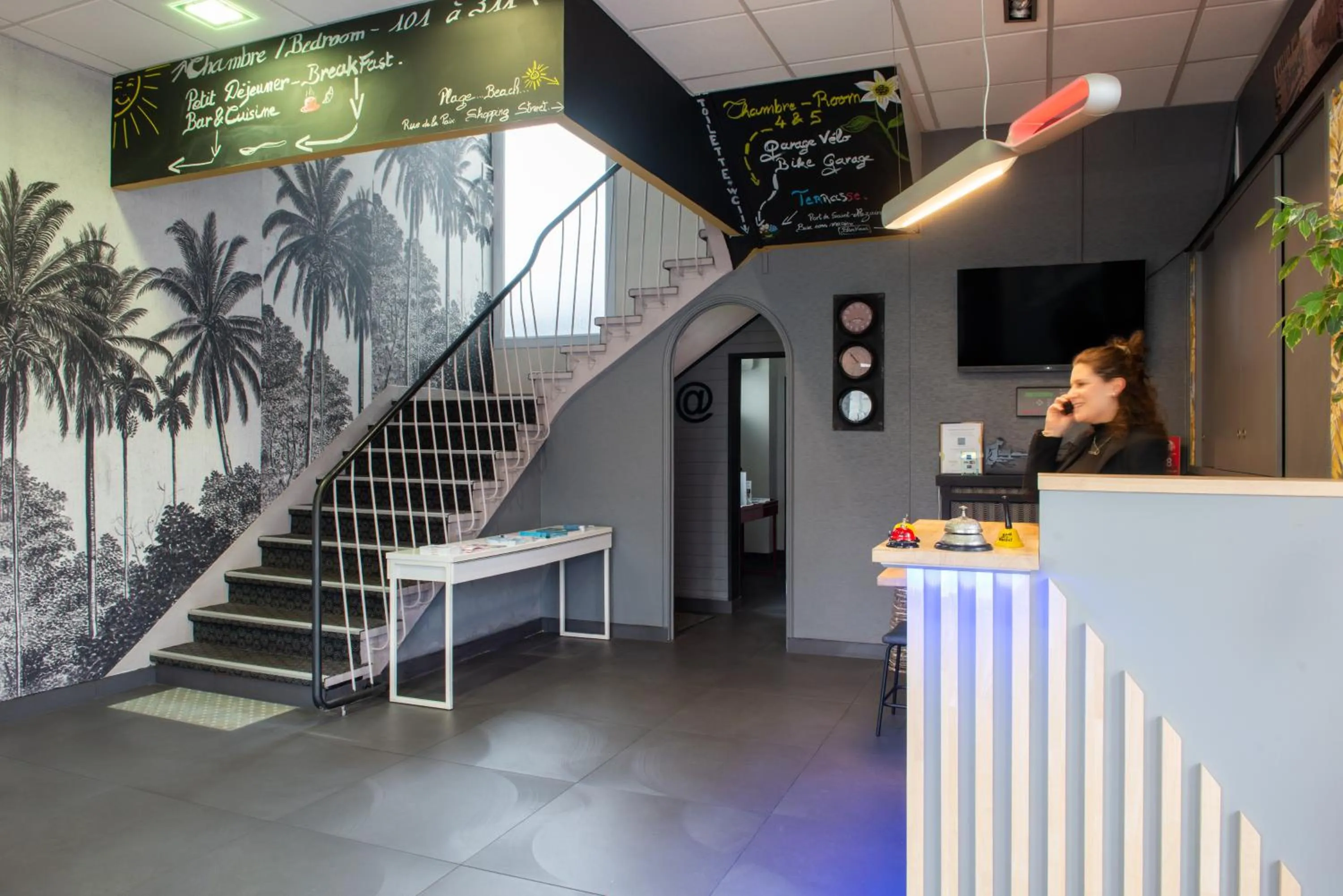 Lobby or reception in The Originals City, Hôtel de l'Europe, Saint-Nazaire