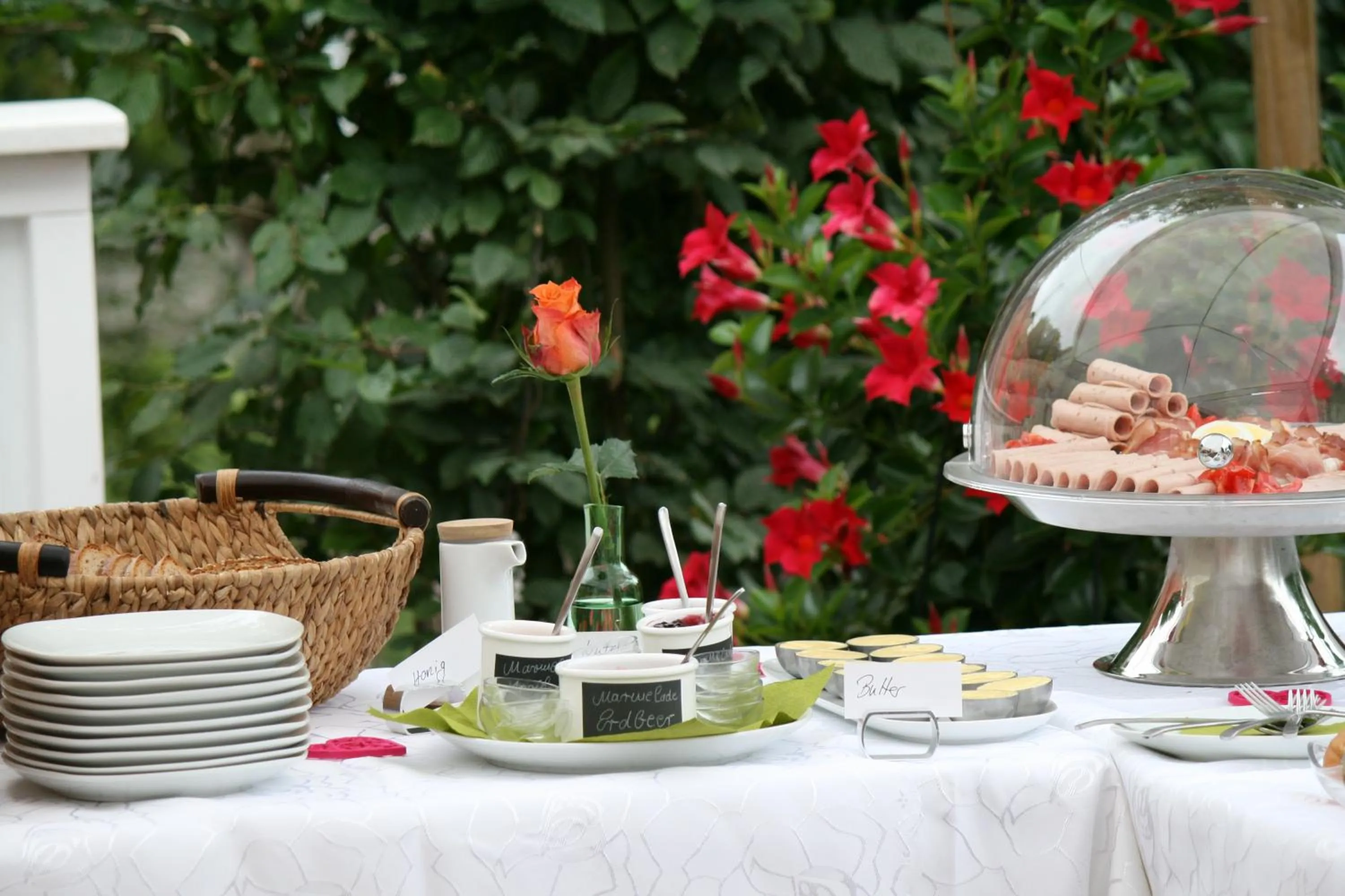 Breakfast in SaarlandTraum Weihermühle